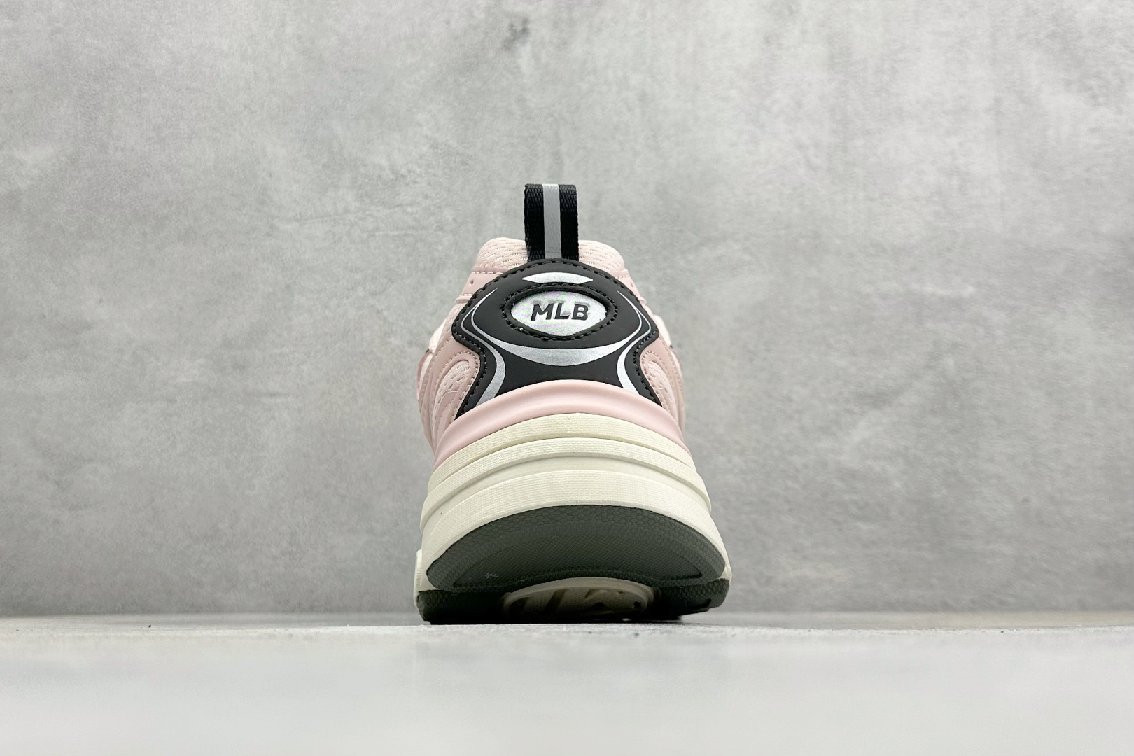 180 MLB Chunky Curve Runner Speed NB 纽约洋基队 厚底休闲跑鞋 3ARNC055N 尺码：35 36 36.5 37.5 38 38.5 39 40 40.5 41 42 42.5 43 44 45 编码：30