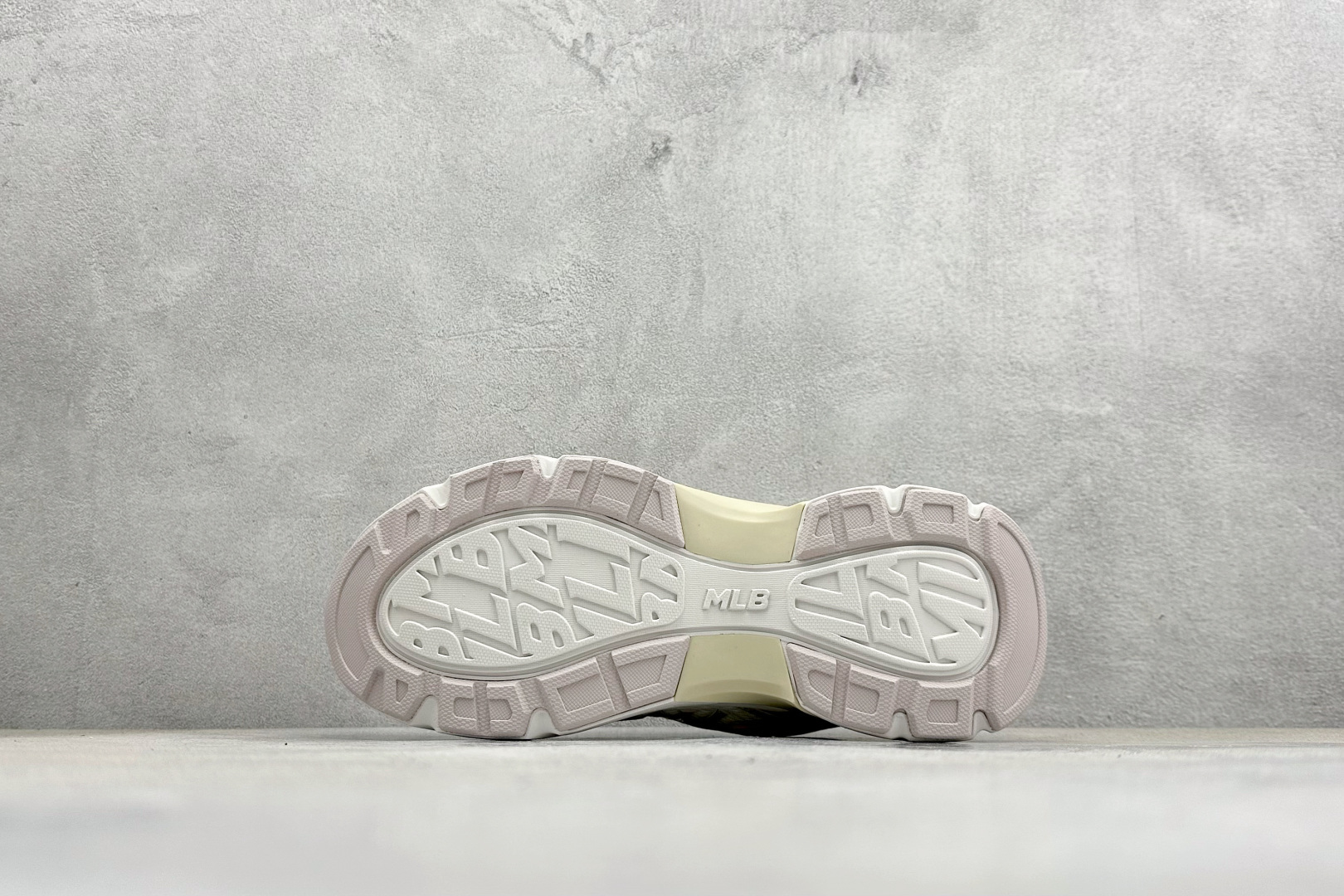 MLB Chunky Curve Runner Speed SD 纽约洋基队 厚底休闲跑鞋 3ARNC045N