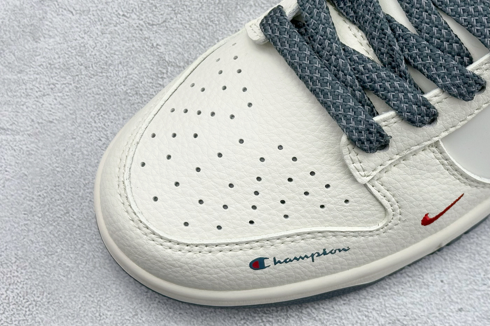 Nike SB Dunk Low 冠军联名 午夜蓝 周年高端定制 低帮休闲板鞋 JP1628-026-莆田鞋,莆田鞋货源,高仿鞋,高仿鞋货源,安福档口,莆田高仿鞋,莆田鞋批发,高仿鞋批发,莆田高仿运动鞋,高仿运动鞋,莆田运动鞋 Nike SB Dunk Low 冠军联名 午夜蓝 周年高端定制 低帮休闲板鞋 JP1628-026