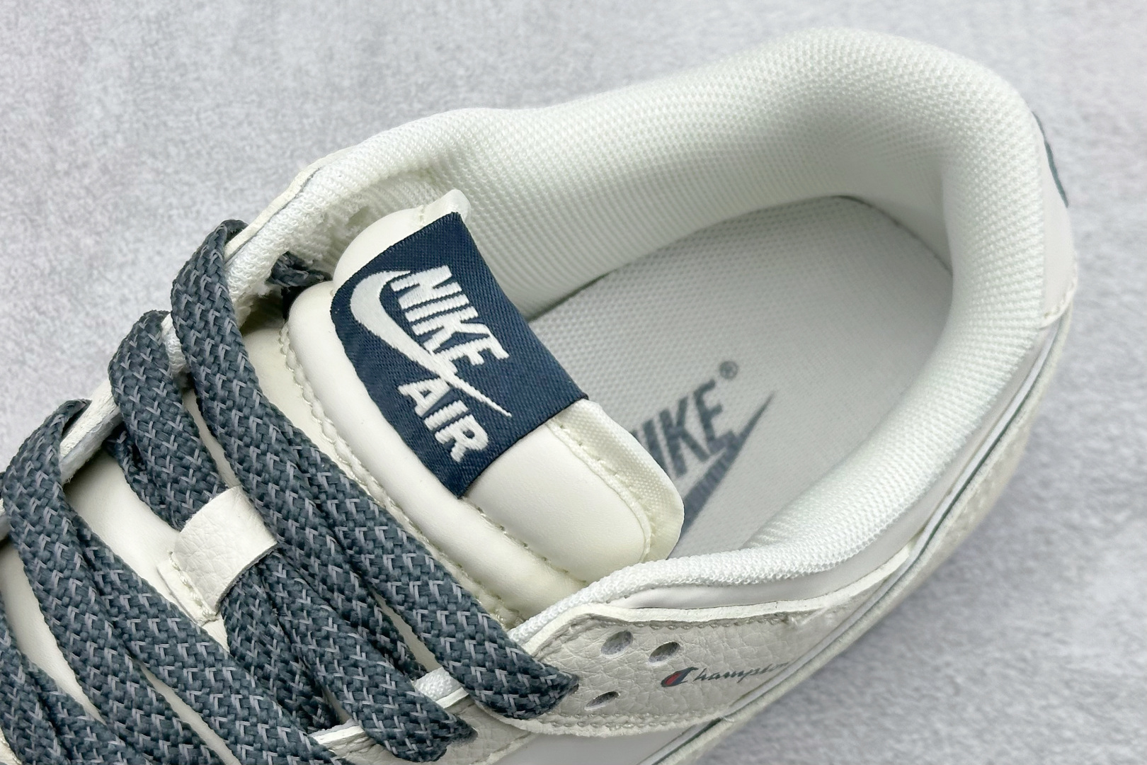 Nike SB Dunk Low 冠军联名 午夜蓝 周年高端定制 低帮休闲板鞋 JP1628-026-莆田鞋,莆田鞋货源,高仿鞋,高仿鞋货源,安福档口,莆田高仿鞋,莆田鞋批发,高仿鞋批发,莆田高仿运动鞋,高仿运动鞋,莆田运动鞋 Nike SB Dunk Low 冠军联名 午夜蓝 周年高端定制 低帮休闲板鞋 JP1628-026