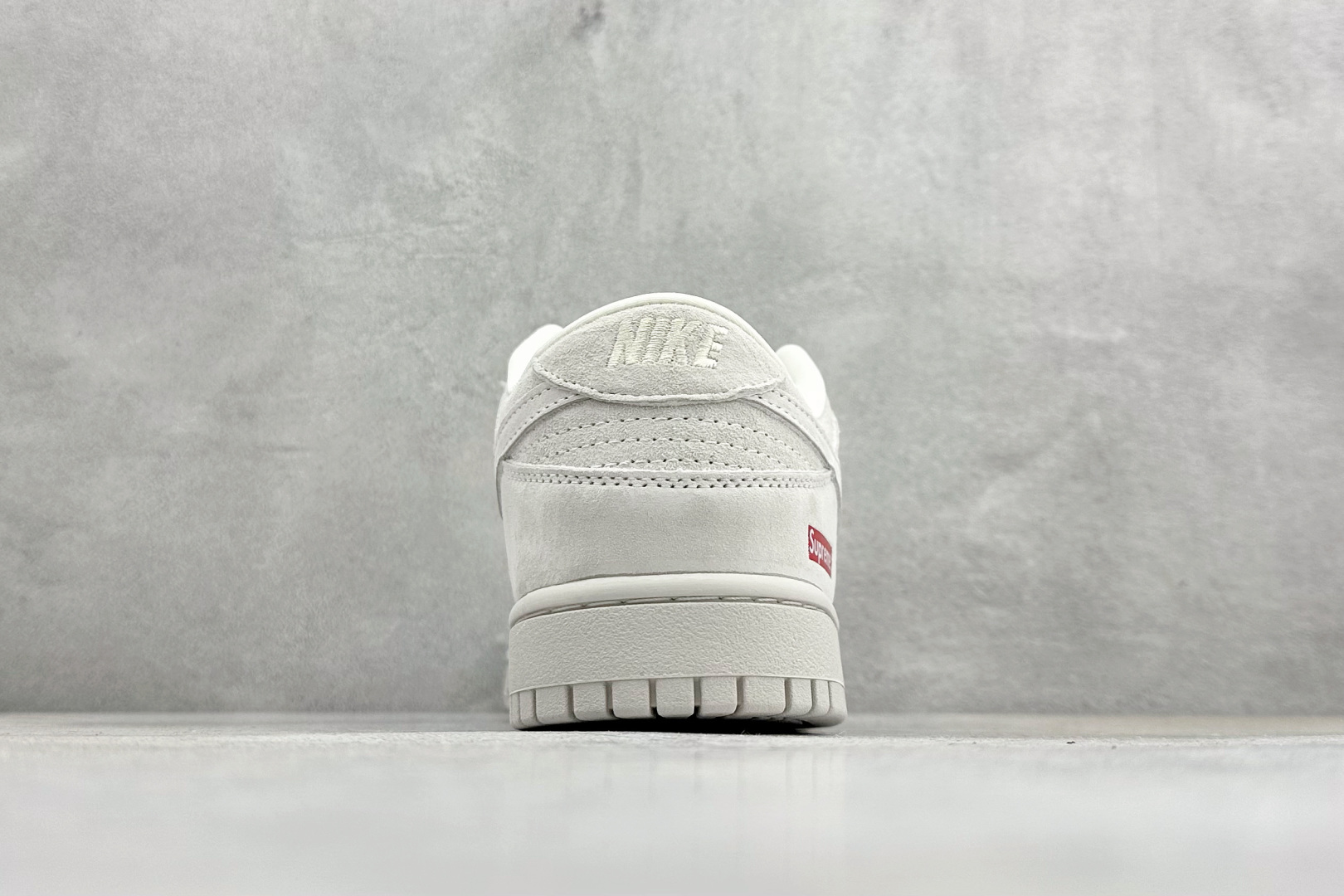 Nike SB Dunk Low SUP联名 周年高端定制 低帮休闲板鞋 DD1988-005-莆田鞋,莆田鞋货源,高仿鞋,高仿鞋货源,安福档口,莆田高仿鞋,莆田鞋批发,高仿鞋批发,莆田高仿运动鞋,高仿运动鞋,莆田运动鞋 Nike SB Dunk Low SUP联名 周年高端定制 低帮休闲板鞋 DD1988-005