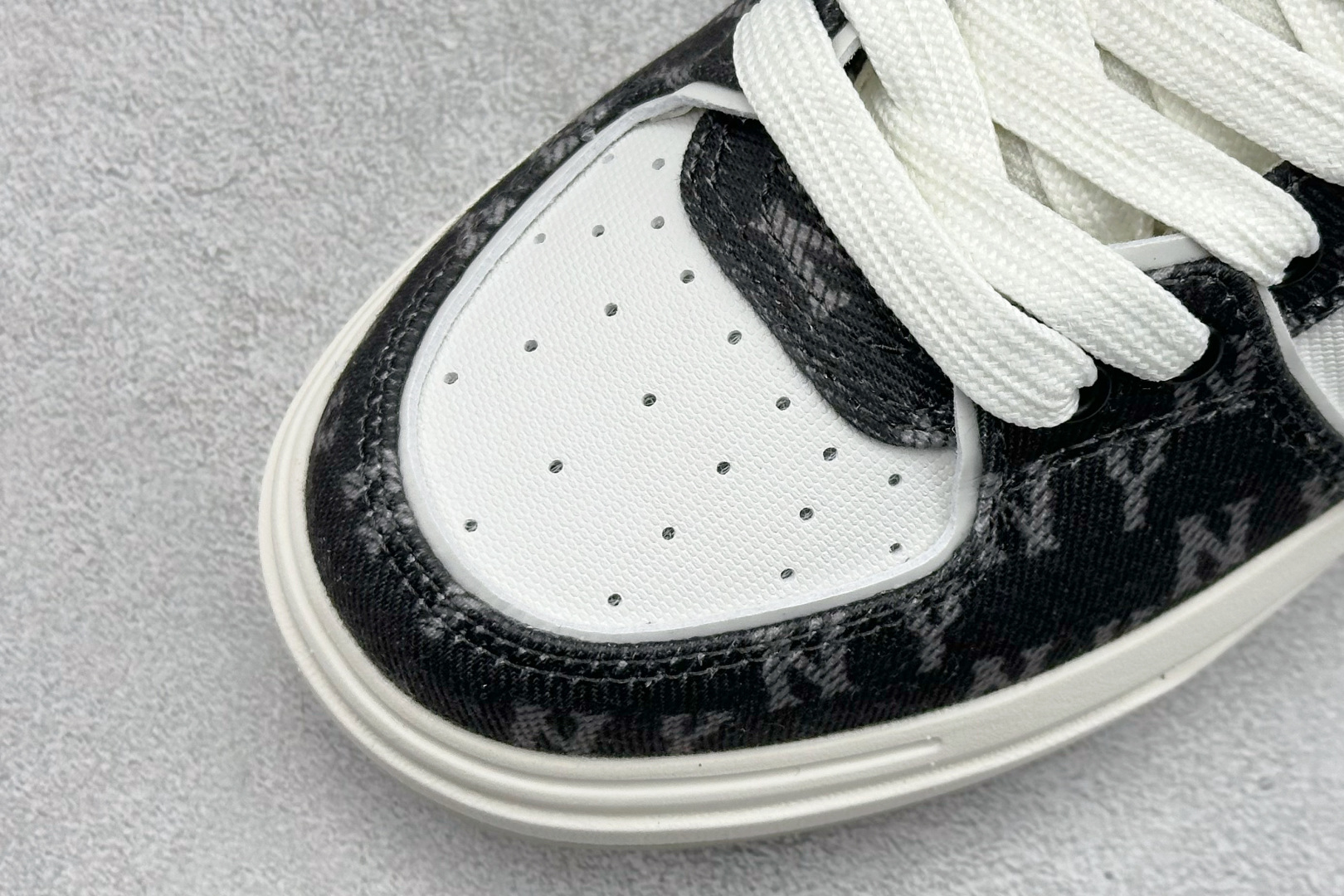 NY平台订单 MLB Chunky Liner 学长鞋系列低帮老爹风轻量增高厚底百搭休闲运动慢跑鞋 3ASXM016N-莆田鞋,莆田鞋货源,高仿鞋,高仿鞋货源,安福档口,莆田高仿鞋,莆田鞋批发,高仿鞋批发,莆田高仿运动鞋,高仿运动鞋,莆田运动鞋 NY平台订单 MLB Chunky Liner 学长鞋系列低帮老爹风轻量增高厚底百搭休闲运动慢跑鞋 3ASXM016N