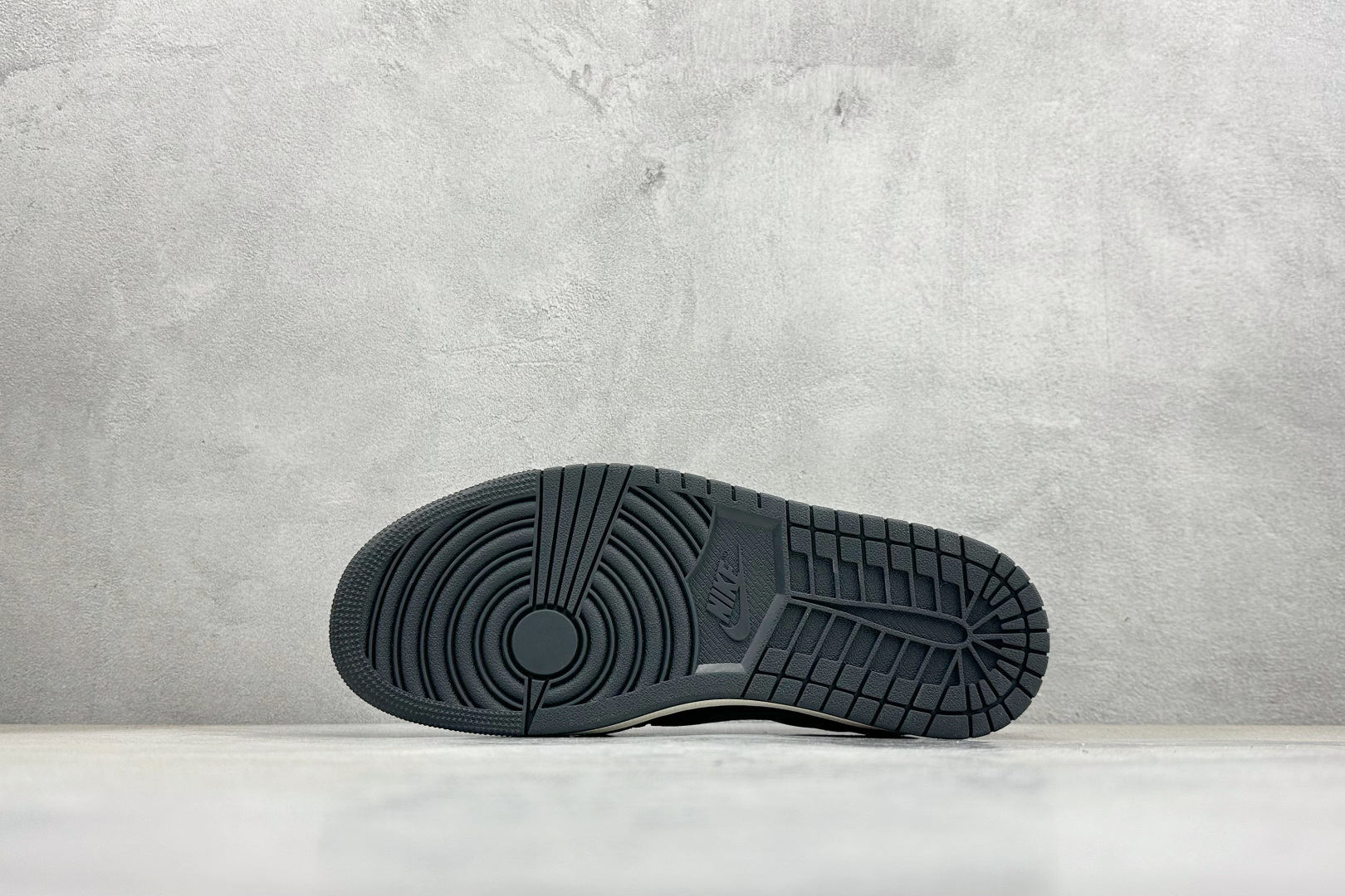 F版Fragment x TS x Air Jordan 1 Low 三方联名低帮倒钩板鞋 DM7866-001