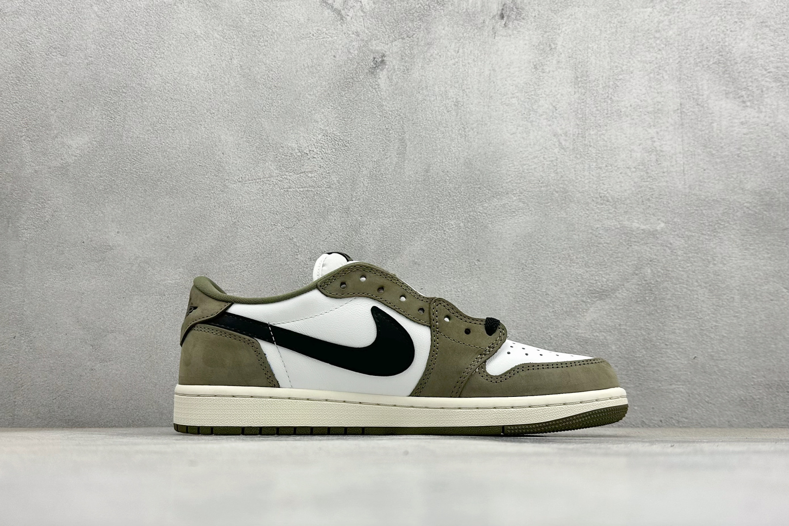 F版Fragment x TS x Air Jordan 1 Low 三方联名低帮板鞋 HQ6998-200