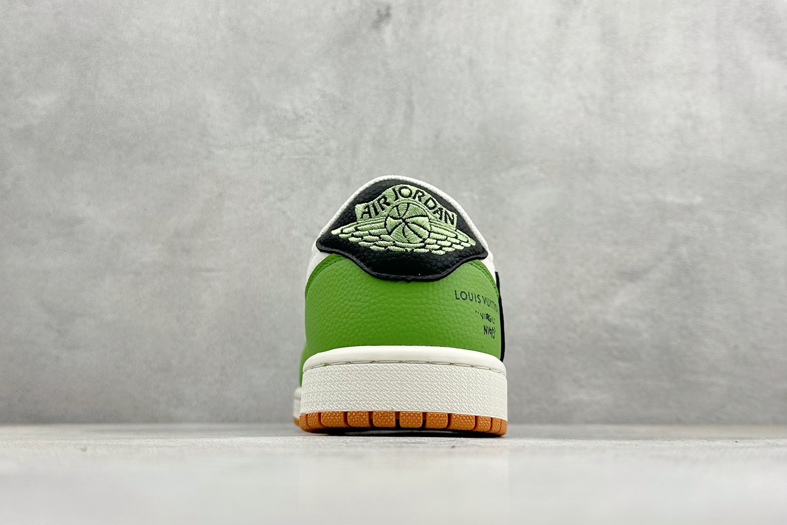 SC版Travis Scott x Fragment Design x Air Jordan 1 Low SP AJ1 乔1联名 白绿黑棕 低帮文化休闲板鞋 DZ2688-002-莆田鞋,莆田鞋货源,高仿鞋,高仿鞋货源,安福档口,莆田高仿鞋,莆田鞋批发,高仿鞋批发,莆田高仿运动鞋,高仿运动鞋,莆田运动鞋 SC版Travis Scott x Fragment Design x Air Jordan 1 Low SP AJ1 乔1联名 白绿黑棕 低帮文化休闲板鞋 DZ2688-002