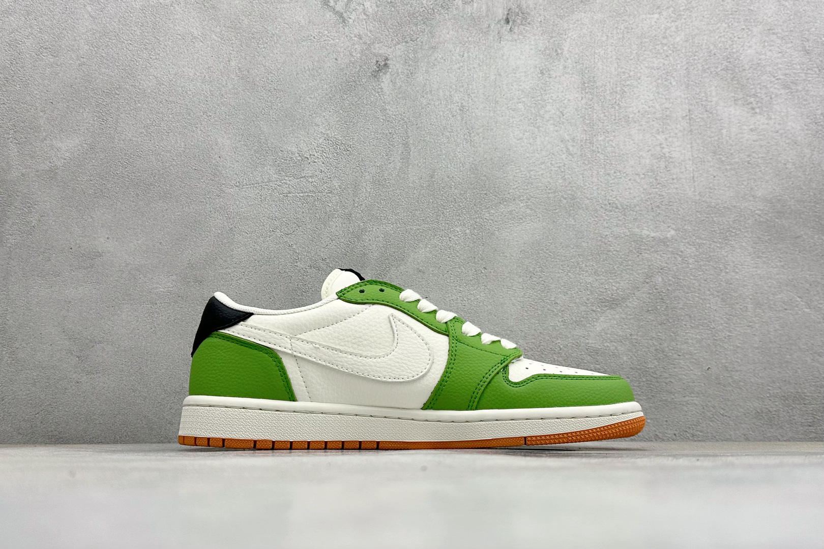 SC版Travis Scott x Fragment Design x Air Jordan 1 Low SP AJ1 乔1联名 白绿黑棕 低帮文化休闲板鞋 DZ2688-002-莆田鞋,莆田鞋货源,高仿鞋,高仿鞋货源,安福档口,莆田高仿鞋,莆田鞋批发,高仿鞋批发,莆田高仿运动鞋,高仿运动鞋,莆田运动鞋 SC版Travis Scott x Fragment Design x Air Jordan 1 Low SP AJ1 乔1联名 白绿黑棕 低帮文化休闲板鞋 DZ2688-002