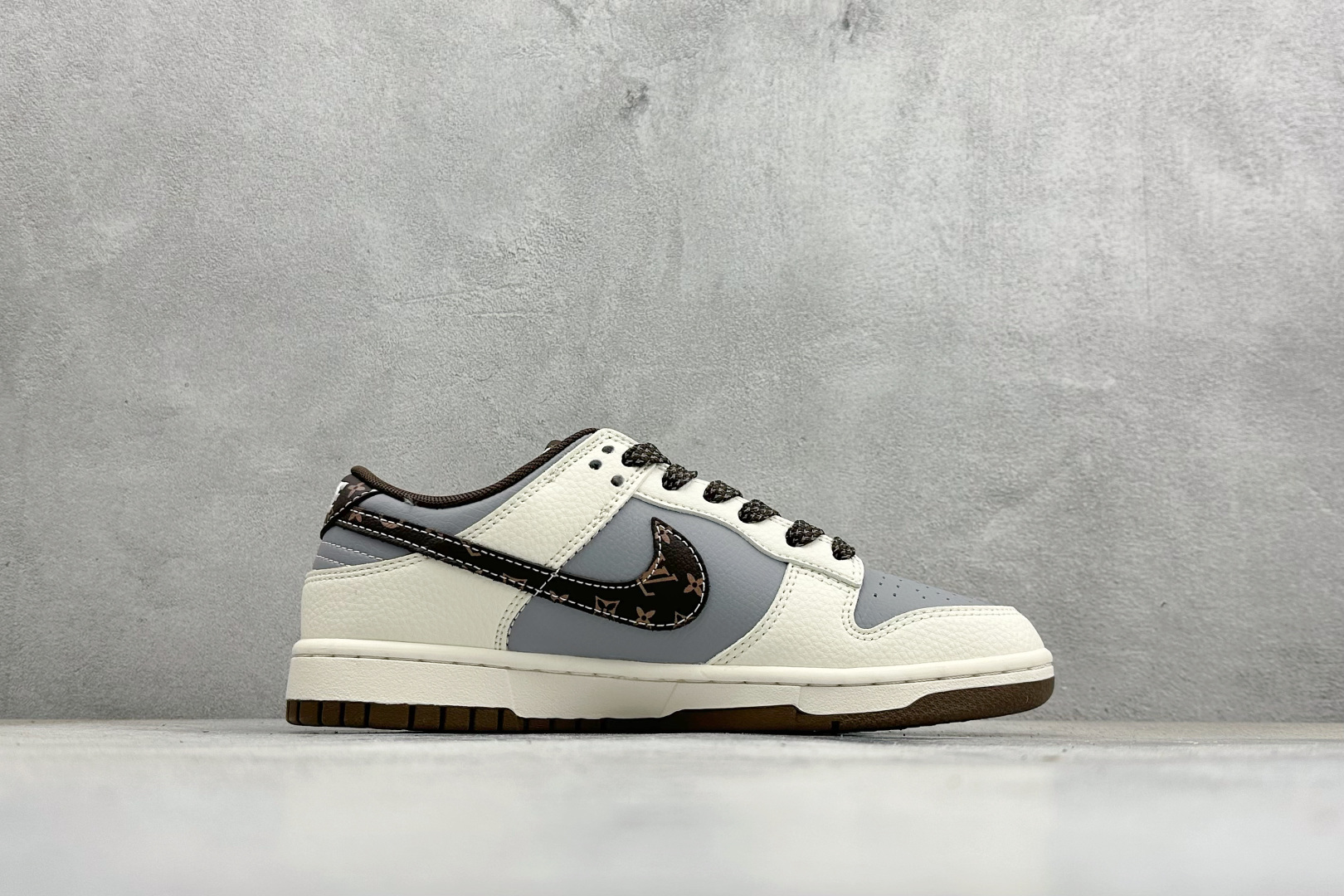 XC版Nike SB Dunk Low LV联名 花棕勾 周年高端定制 低帮休闲板鞋 XS6089-630