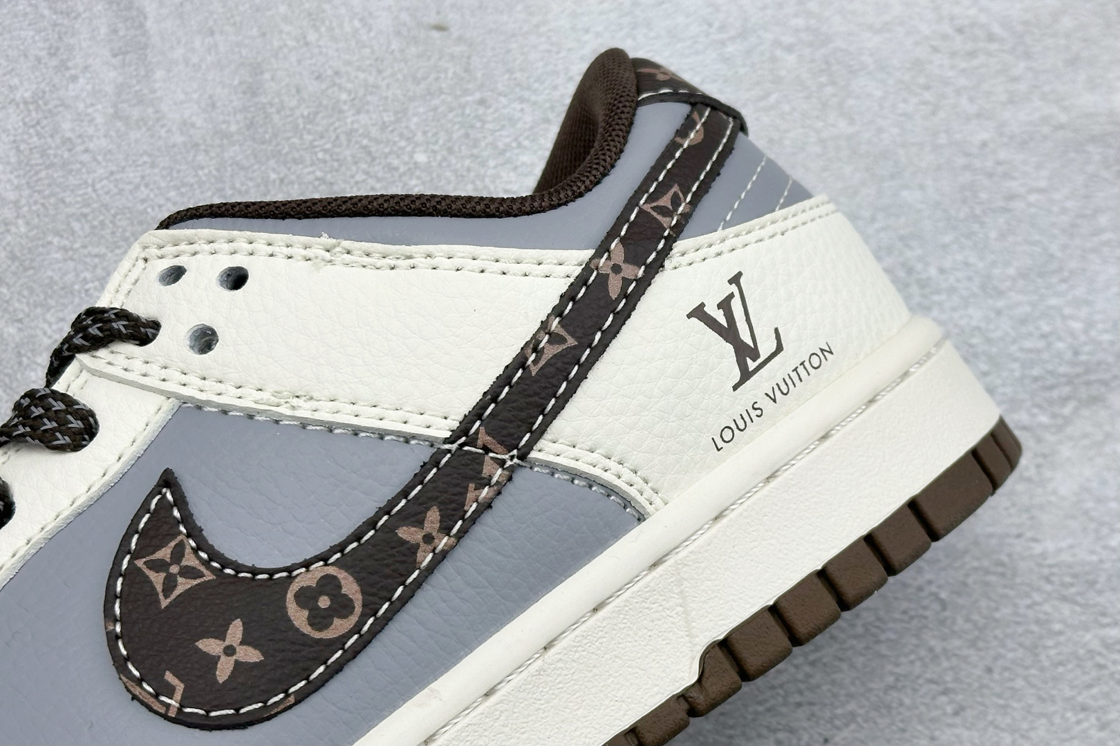 XC版Nike SB Dunk Low LV联名 花棕勾 周年高端定制 低帮休闲板鞋 XS6089-630