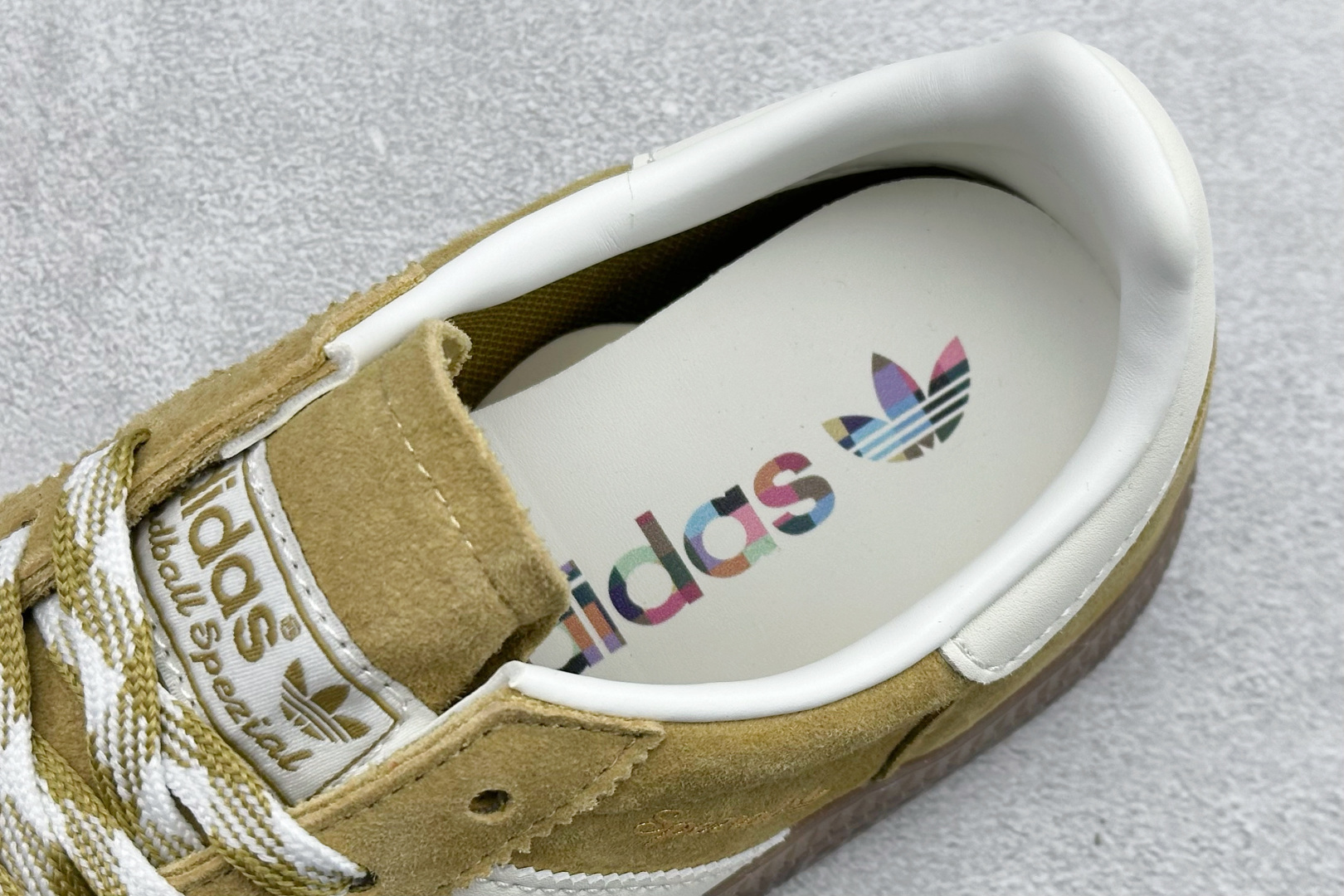 150 HZ版AdidHandball Spezial 阿迪达斯经典复古休闲板鞋 KI5939