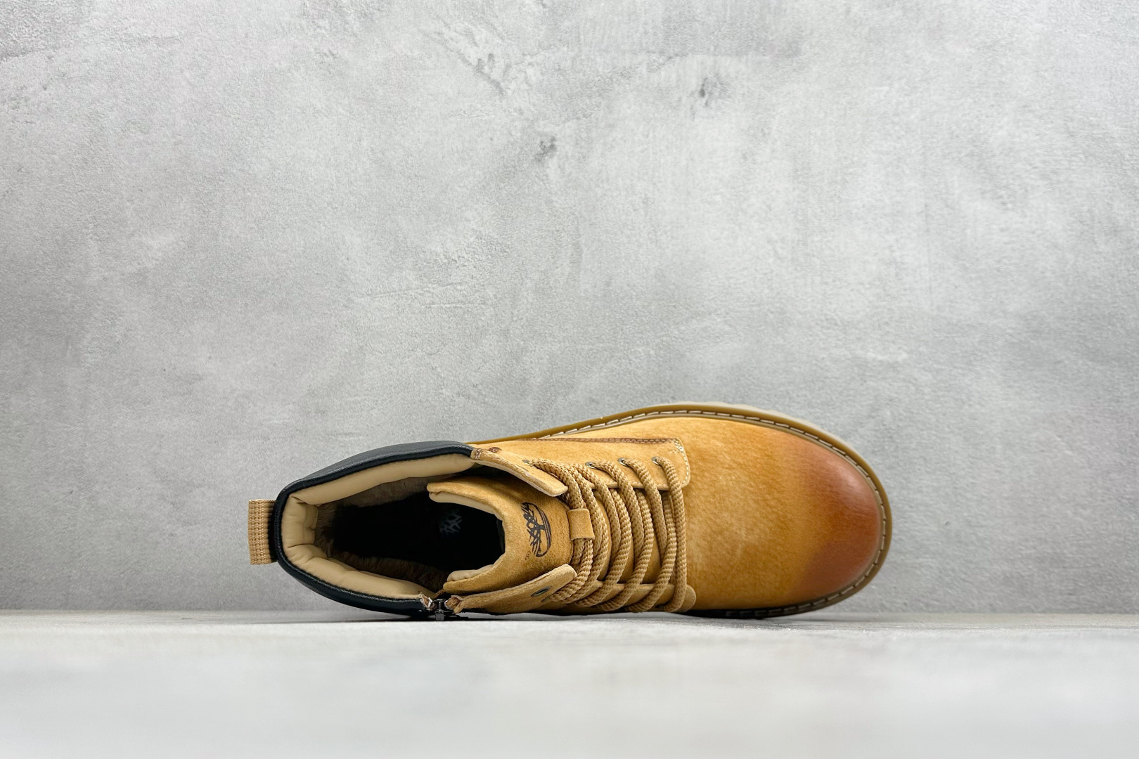 Timberland添柏岚/天伯伦 秋冬新品 秋冬必备户外休闲大黄靴系列 TB10053-莆田鞋,莆田鞋货源,高仿鞋,高仿鞋货源,安福档口,莆田高仿鞋,莆田鞋批发,高仿鞋批发,莆田高仿运动鞋,高仿运动鞋,莆田运动鞋 Timberland添柏岚/天伯伦 秋冬新品 秋冬必备户外休闲大黄靴系列 TB10053