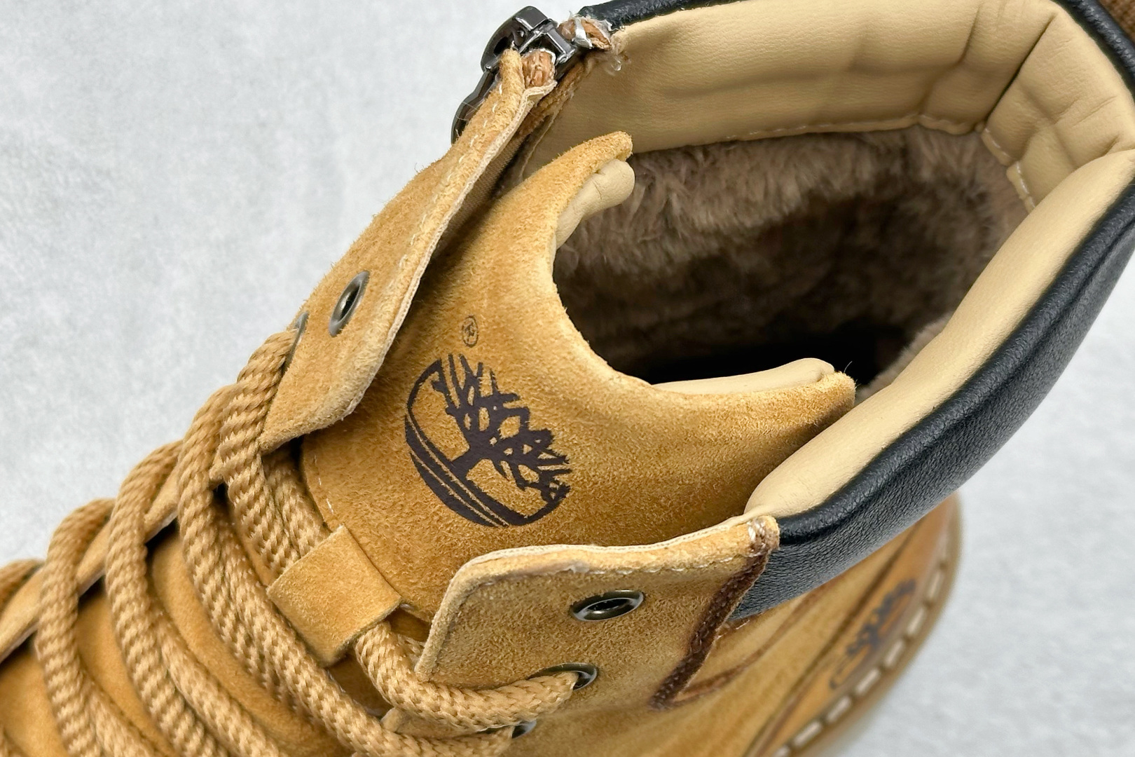 Timberland添柏岚/天伯伦 秋冬新品 秋冬必备户外休闲大黄靴系列 TB10053-莆田鞋,莆田鞋货源,高仿鞋,高仿鞋货源,安福档口,莆田高仿鞋,莆田鞋批发,高仿鞋批发,莆田高仿运动鞋,高仿运动鞋,莆田运动鞋 Timberland添柏岚/天伯伦 秋冬新品 秋冬必备户外休闲大黄靴系列 TB10053