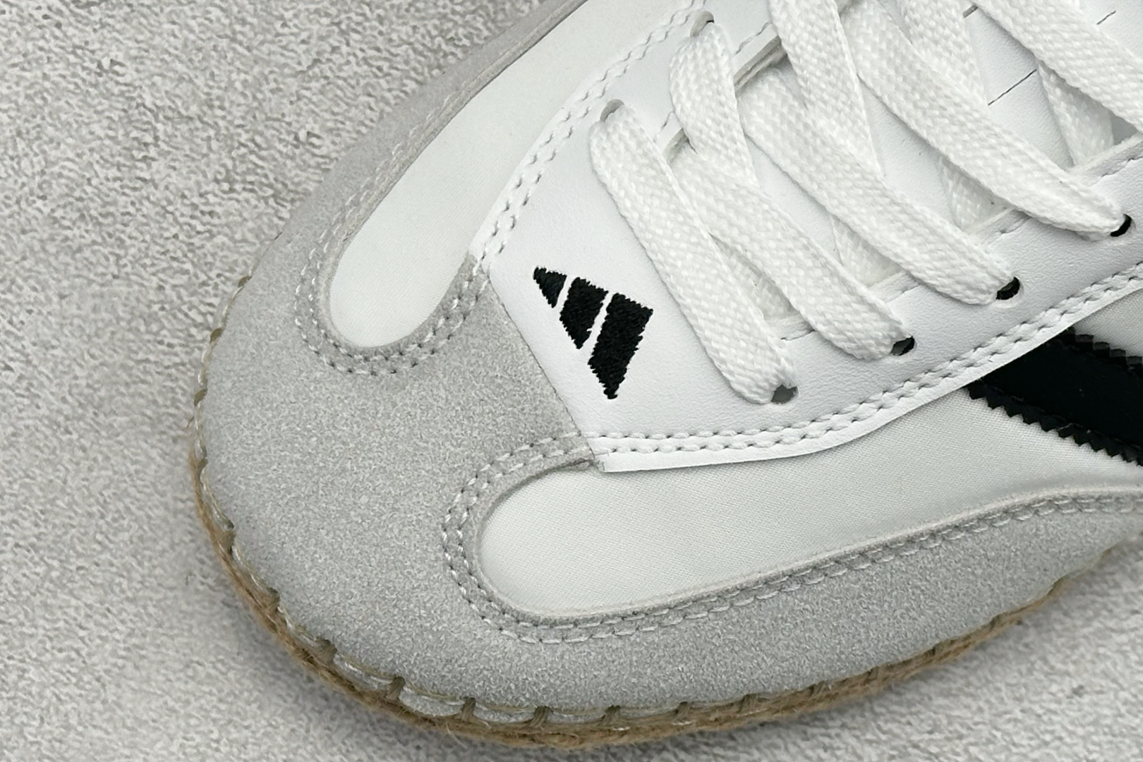 AdidOriginals Gazelle BY EC 三叶草复古休闲防滑耐磨低帮板鞋 KJ0274-莆田鞋,莆田鞋货源,高仿鞋,高仿鞋货源,安福档口,莆田高仿鞋,莆田鞋批发,高仿鞋批发,莆田高仿运动鞋,高仿运动鞋,莆田运动鞋 AdidOriginals Gazelle BY EC 三叶草复古休闲防滑耐磨低帮板鞋 KJ0274