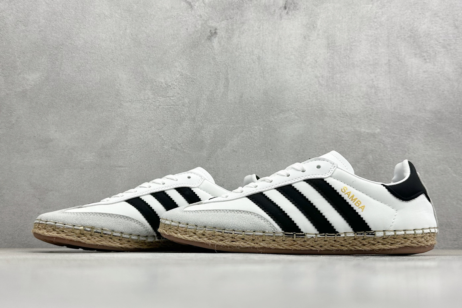 AdidOriginals Gazelle BY EC 三叶草复古休闲防滑耐磨低帮板鞋 KJ0274-莆田鞋,莆田鞋货源,高仿鞋,高仿鞋货源,安福档口,莆田高仿鞋,莆田鞋批发,高仿鞋批发,莆田高仿运动鞋,高仿运动鞋,莆田运动鞋 AdidOriginals Gazelle BY EC 三叶草复古休闲防滑耐磨低帮板鞋 KJ0274