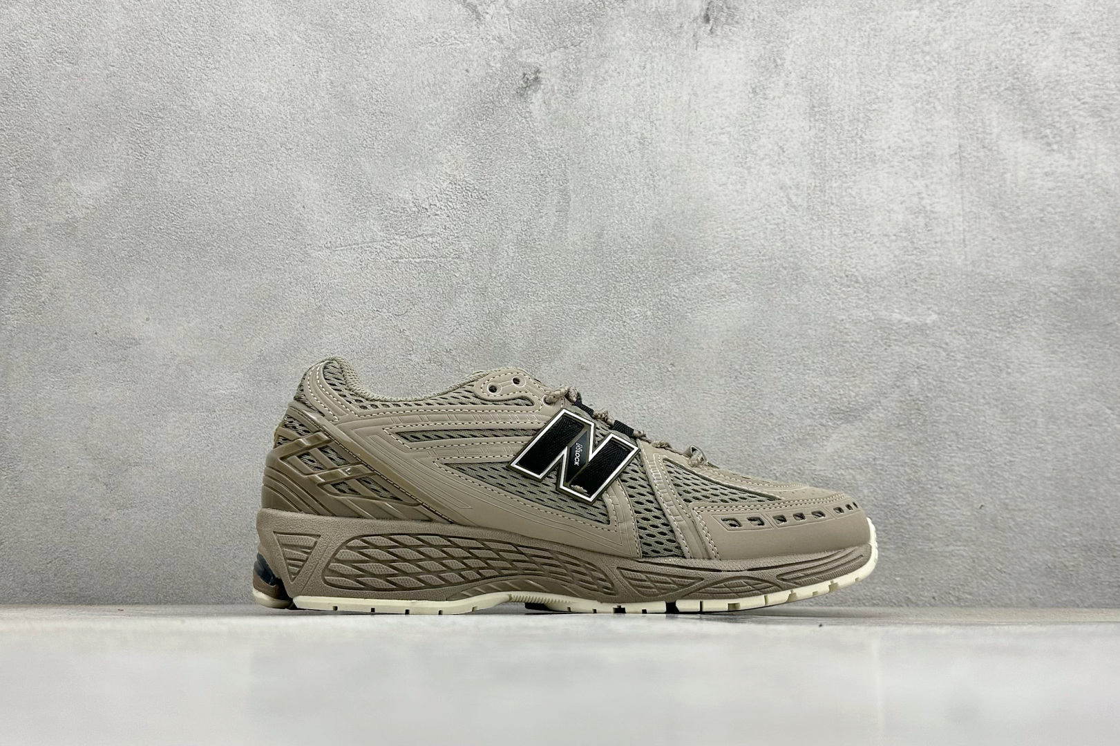 200 New Balance 1906系列复古老爹风休闲运动慢跑鞋 U1906ROB-Chinese UA Cheap High Quatity Brand Clothes Bags handbags Sneakers wholesale wholesaler seller from China Factory suppliers Fashion Clothing Shoes best Quality Beautiful Price 200 New Balance 1906系列复古老爹风休闲运动慢跑鞋 U1906ROB