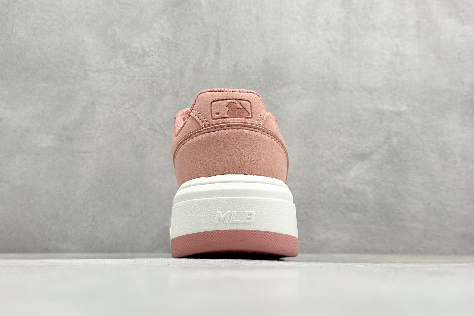 MLB Chunky Liner 学长鞋系列低帮老爹风轻量增高厚底百搭休闲运动慢跑鞋 3ASXP015N