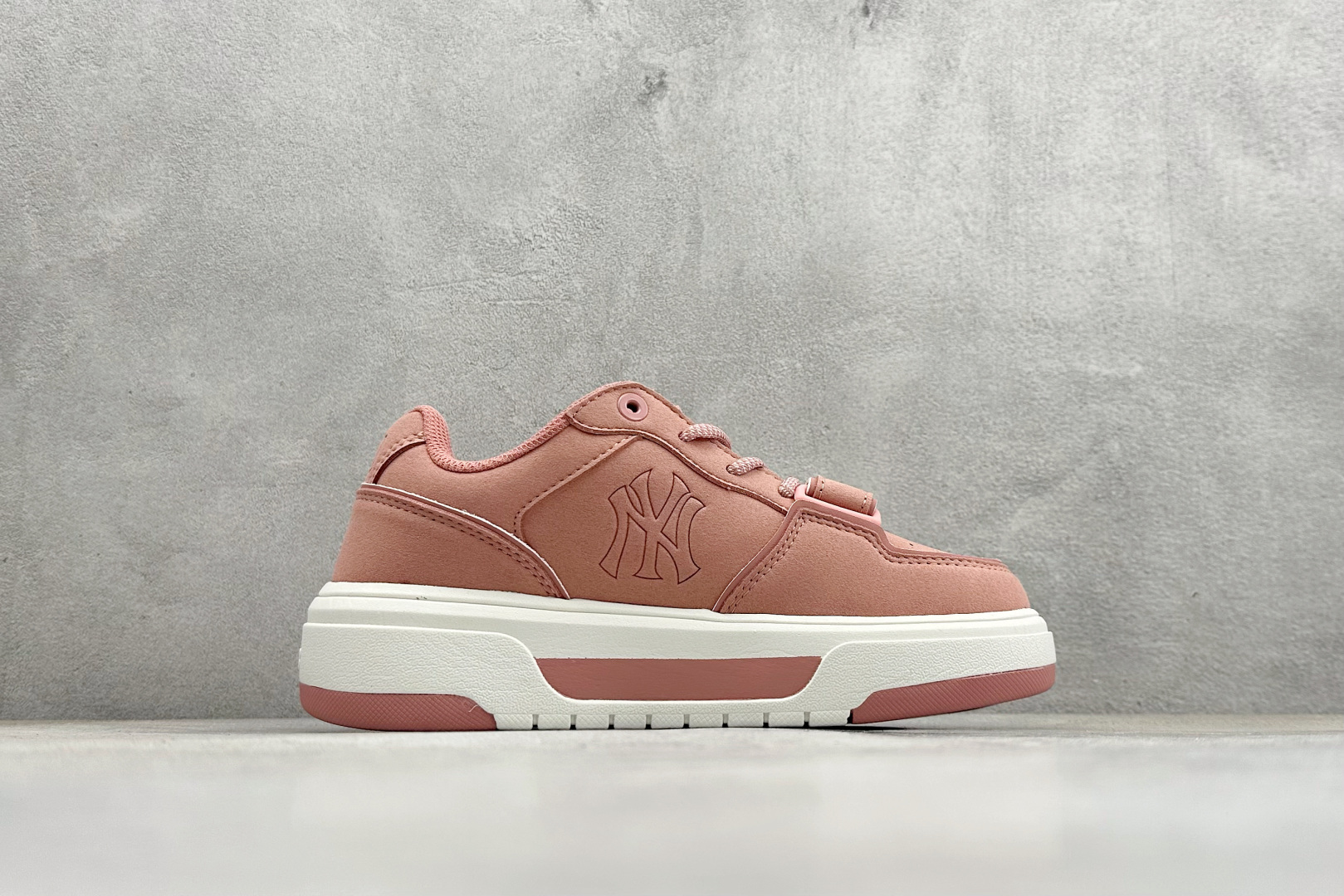 MLB Chunky Liner 学长鞋系列低帮老爹风轻量增高厚底百搭休闲运动慢跑鞋 3ASXP015N