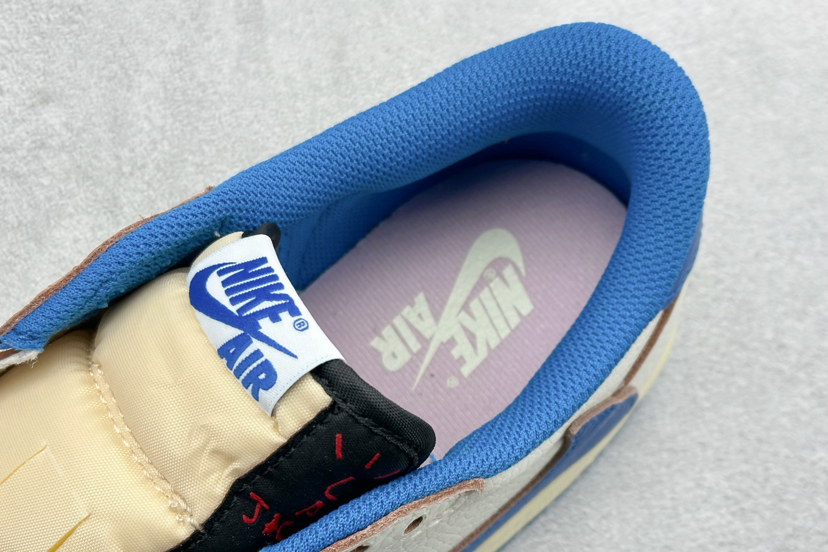 F版Fragment x TS x Air Jordan 1 Low 三方联名低帮倒钩板鞋 DM7866-104