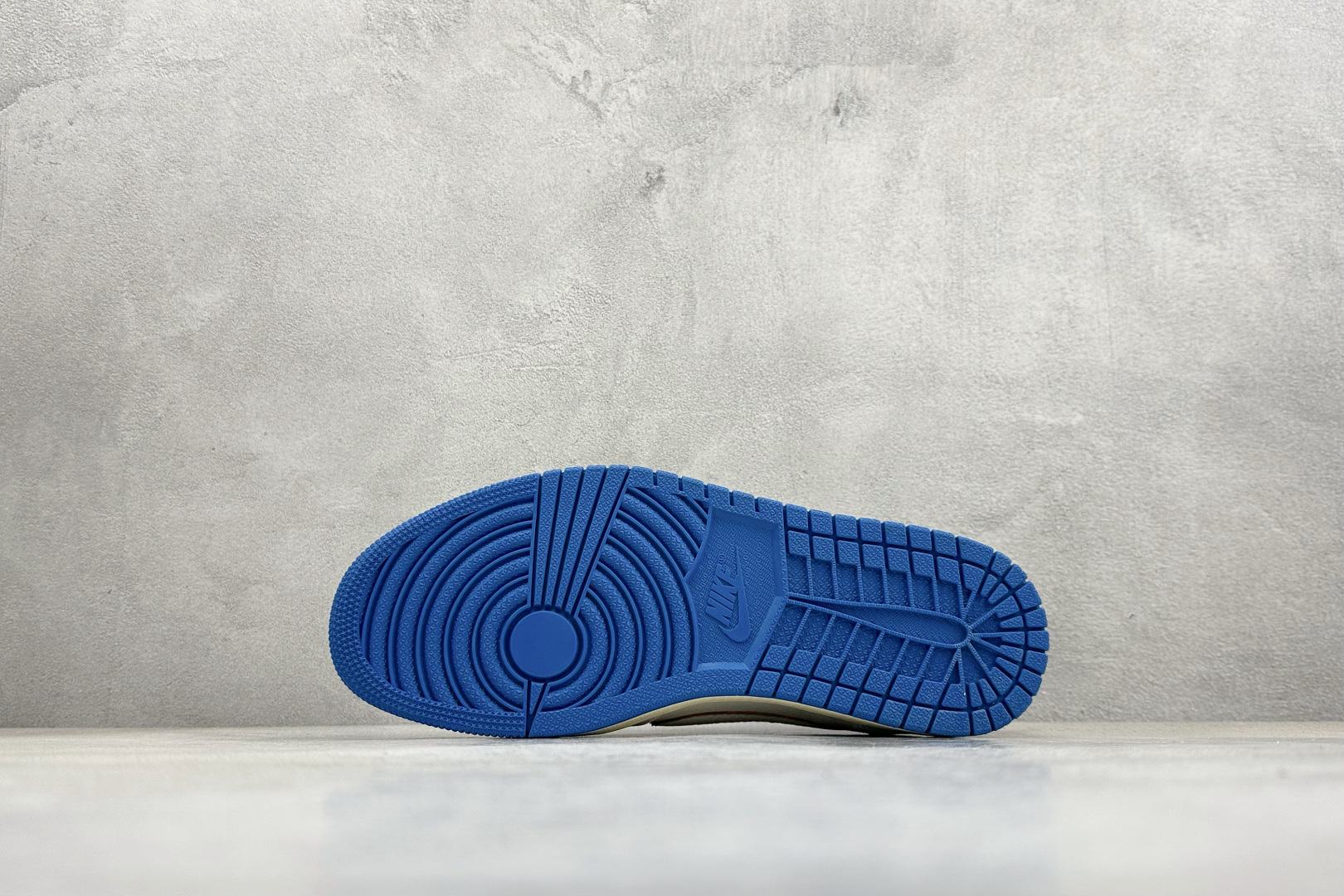 F版Fragment x TS x Air Jordan 1 Low 三方联名低帮倒钩板鞋 DM7866-104