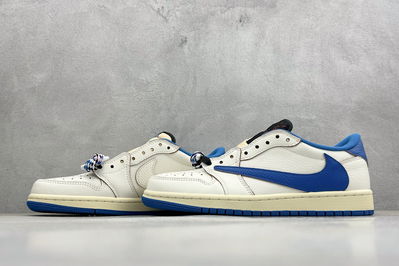 F版Fragment x TS x Air Jordan 1 Low 三方联名低帮倒钩板鞋 DM7866-104