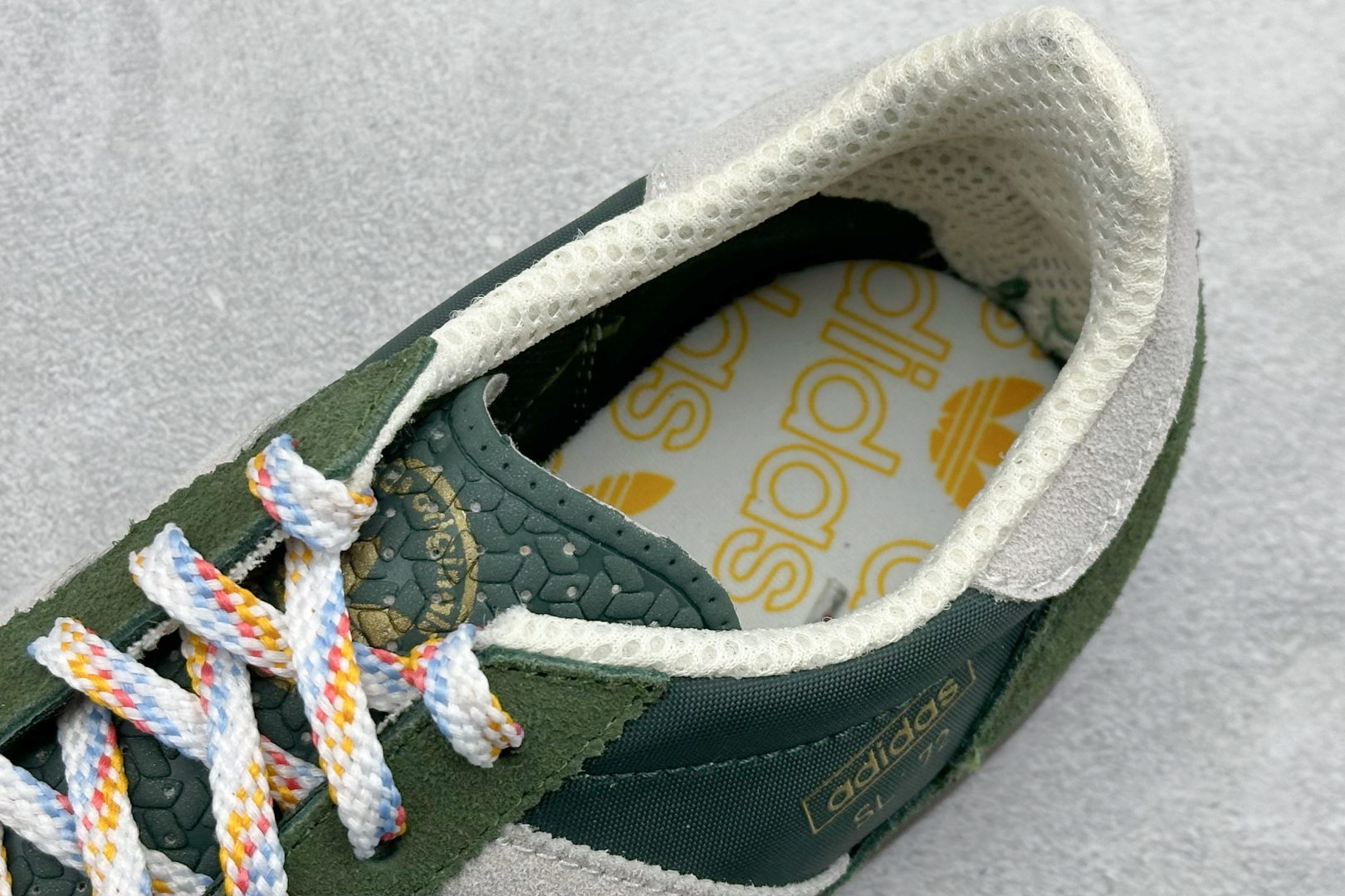 ML版AD Originals SL 72 RS 休闲防滑耐磨低帮板鞋 JR9416