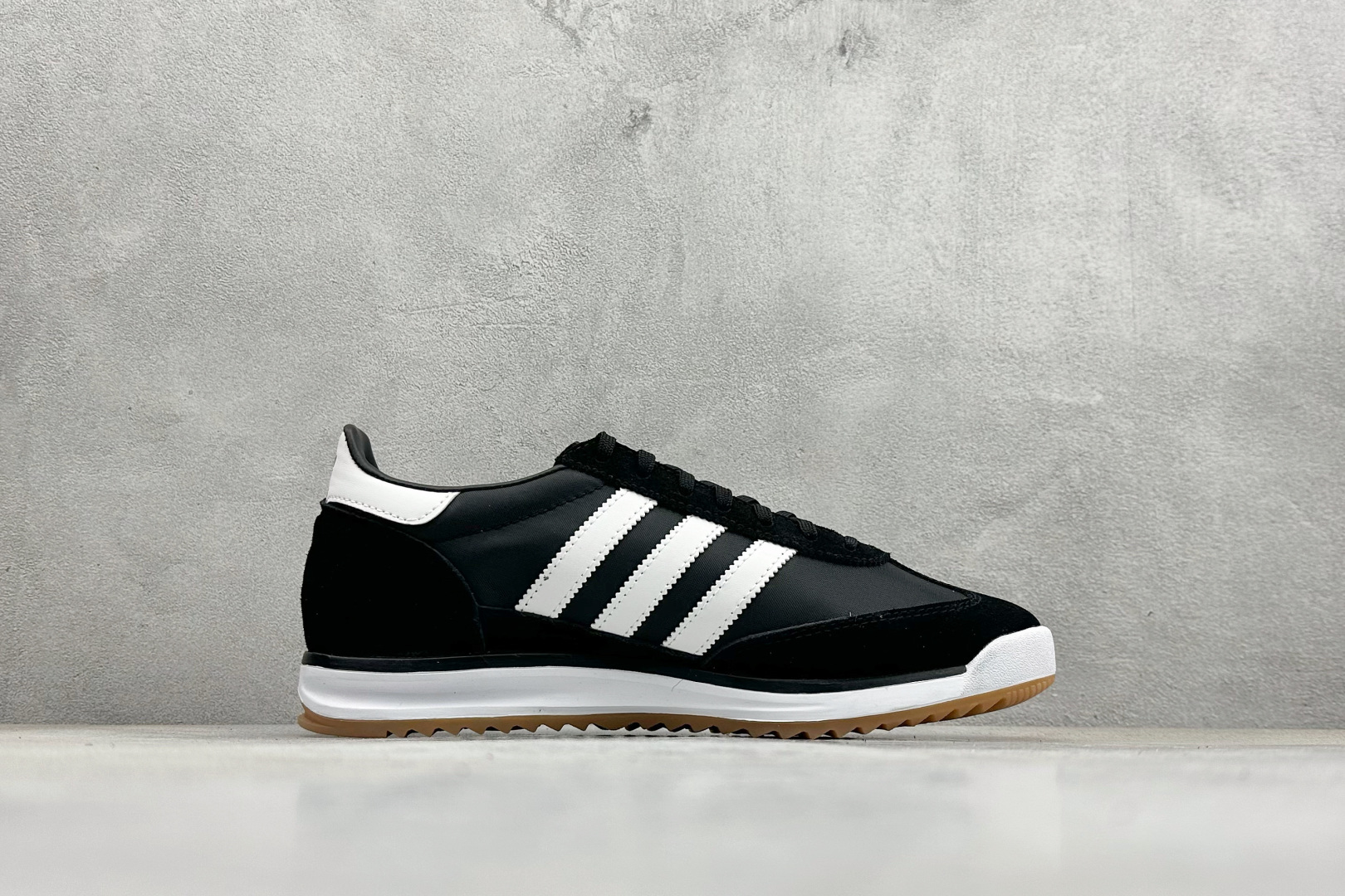 ML版AD Originals SL 72 RS 休闲防滑耐磨低帮板鞋 IH8017-莆田鞋,莆田鞋货源,高仿鞋,高仿鞋货源,安福档口,莆田高仿鞋,莆田鞋批发,高仿鞋批发,莆田高仿运动鞋,高仿运动鞋,莆田运动鞋 ML版AD Originals SL 72 RS 休闲防滑耐磨低帮板鞋 IH8017