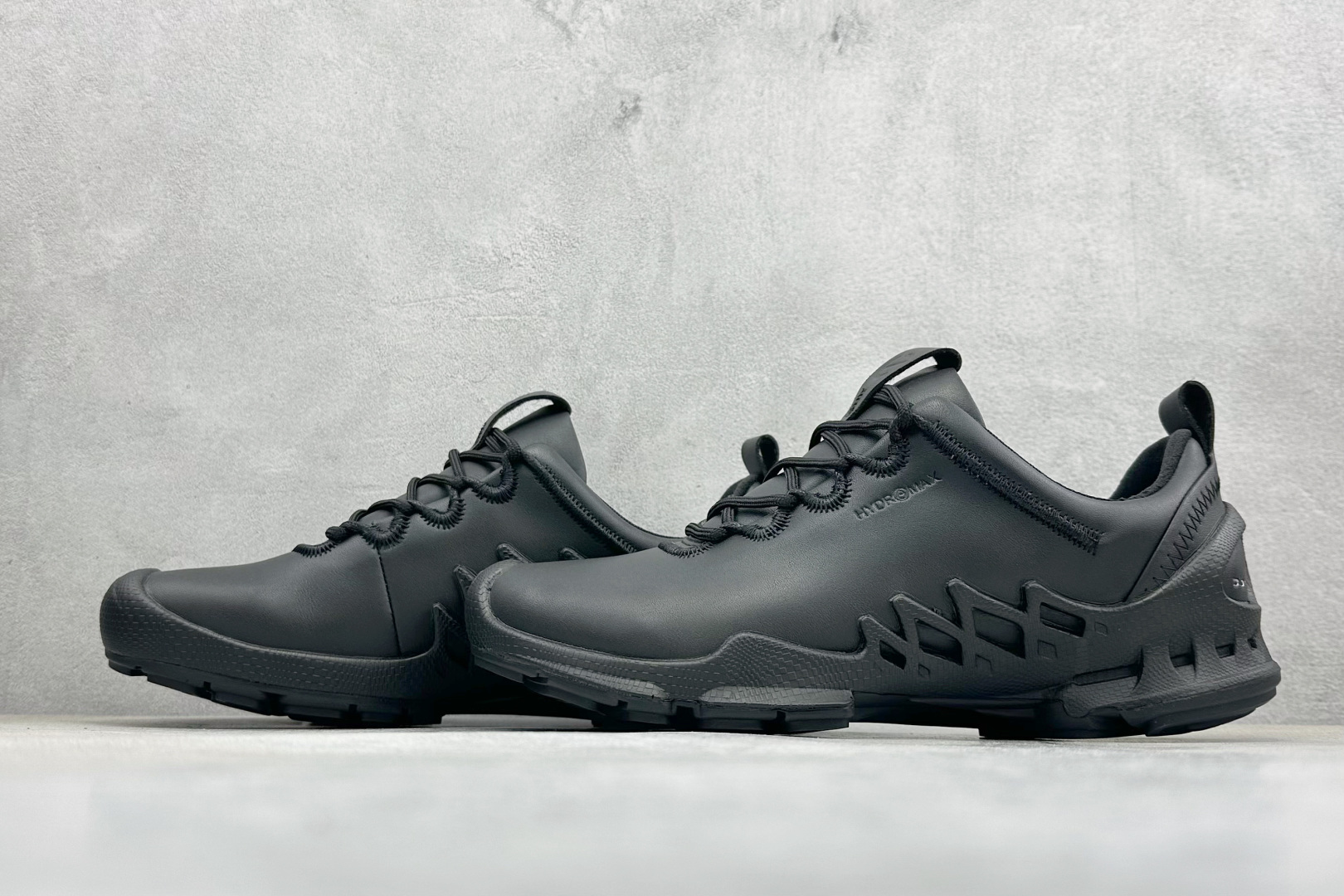 Ecco 爱步 健步探索系列BIOM防滑真皮运动鞋 802834-010-莆田鞋,莆田鞋货源,高仿鞋,高仿鞋货源,安福档口,莆田高仿鞋,莆田鞋批发,高仿鞋批发,莆田高仿运动鞋,高仿运动鞋,莆田运动鞋 Ecco 爱步 健步探索系列BIOM防滑真皮运动鞋 802834-010