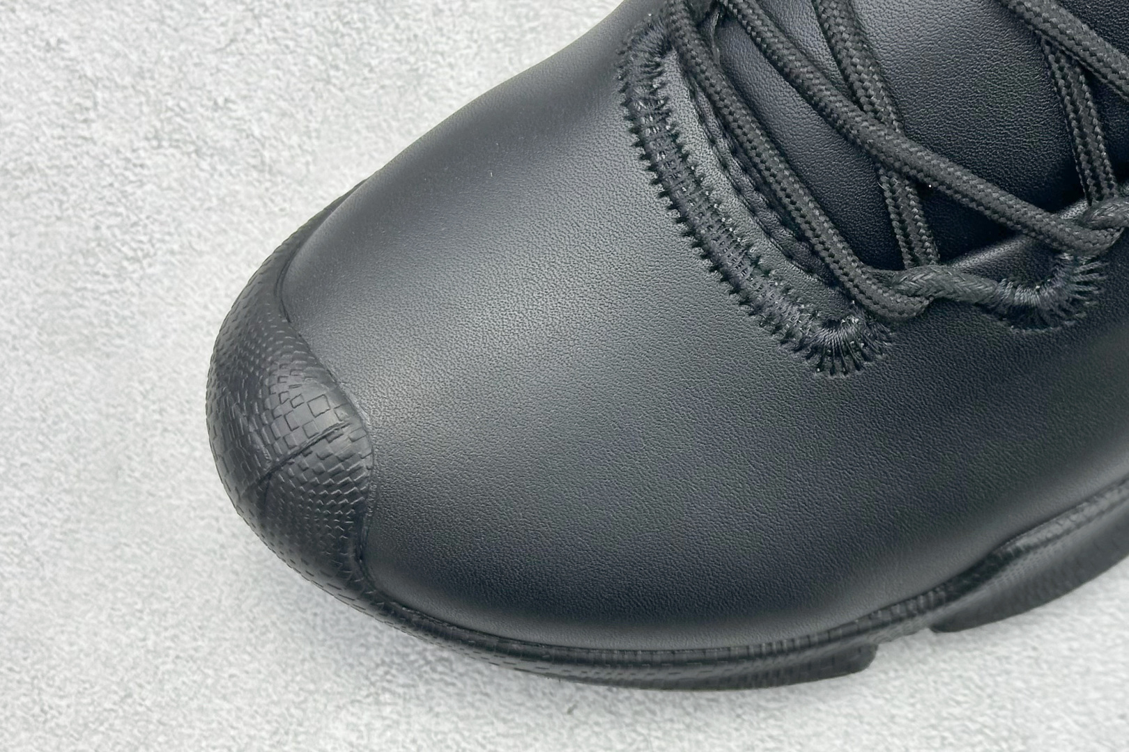 Ecco 爱步 健步探索系列BIOM防滑真皮运动鞋 802834-010-莆田鞋,莆田鞋货源,高仿鞋,高仿鞋货源,安福档口,莆田高仿鞋,莆田鞋批发,高仿鞋批发,莆田高仿运动鞋,高仿运动鞋,莆田运动鞋 Ecco 爱步 健步探索系列BIOM防滑真皮运动鞋 802834-010