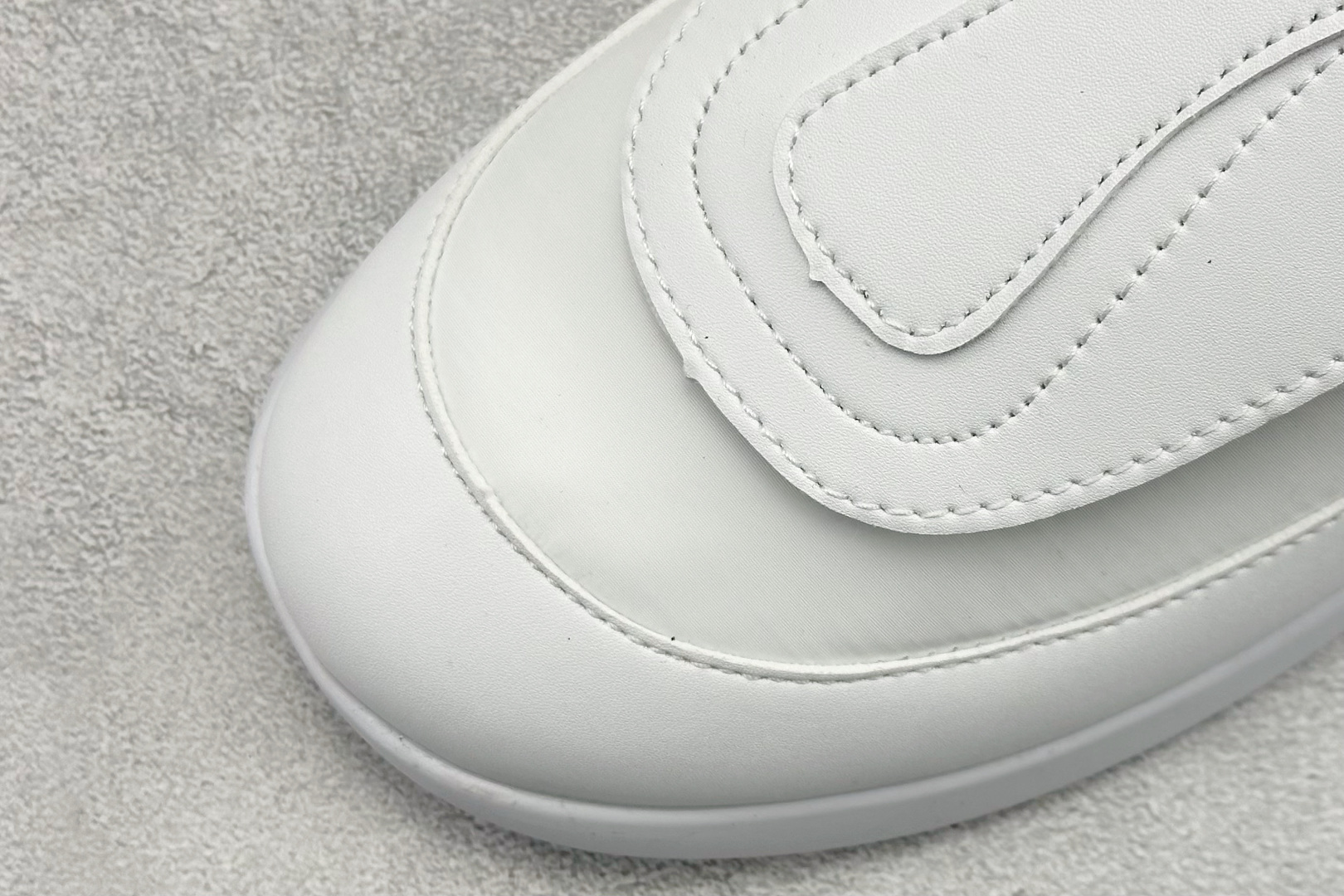 RAF SIMONS ANTEI 潮流运动 织物皮革 圆头系带 低帮休闲鞋 HR740001S-莆田鞋,莆田鞋货源,高仿鞋,高仿鞋货源,安福档口,莆田高仿鞋,莆田鞋批发,高仿鞋批发,莆田高仿运动鞋,高仿运动鞋,莆田运动鞋 RAF SIMONS ANTEI 潮流运动 织物皮革 圆头系带 低帮休闲鞋 HR740001S