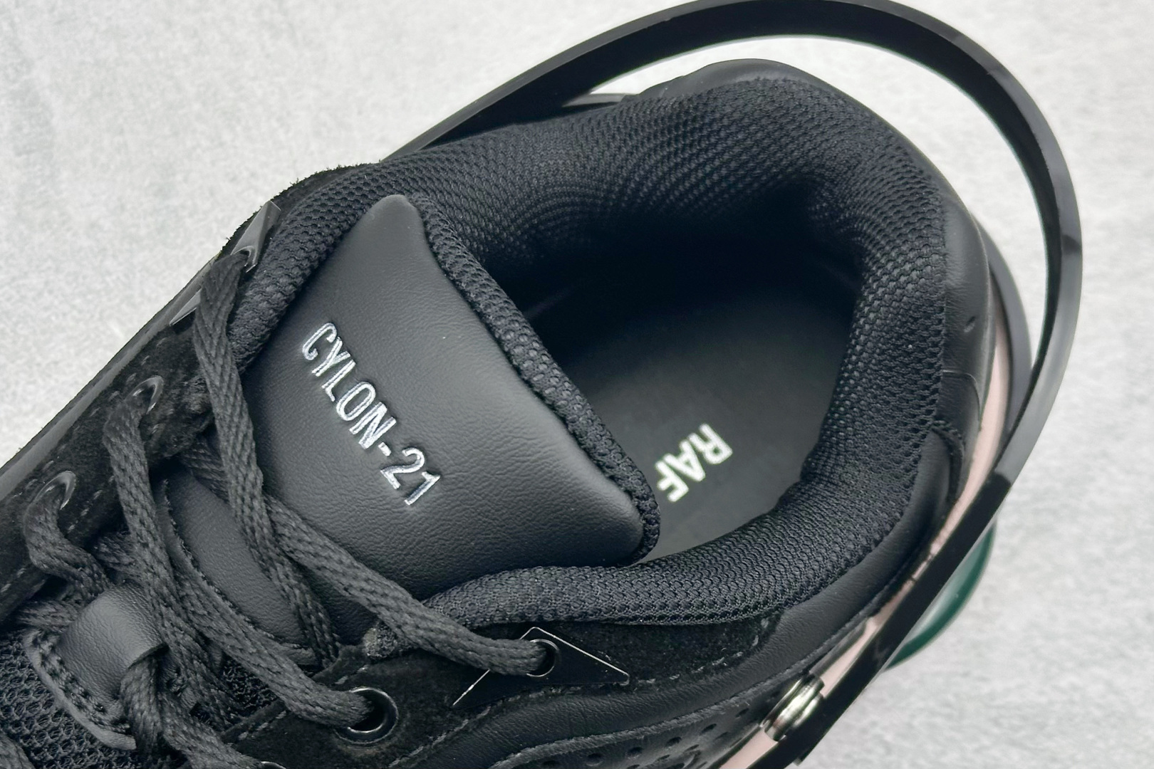 RAF SIMONS Cylon-21 织物皮革 圆头系带 低帮 生活休闲鞋 HR740003L-莆田鞋,莆田鞋货源,高仿鞋,高仿鞋货源,安福档口,莆田高仿鞋,莆田鞋批发,高仿鞋批发,莆田高仿运动鞋,高仿运动鞋,莆田运动鞋 RAF SIMONS Cylon-21 织物皮革 圆头系带 低帮 生活休闲鞋 HR740003L