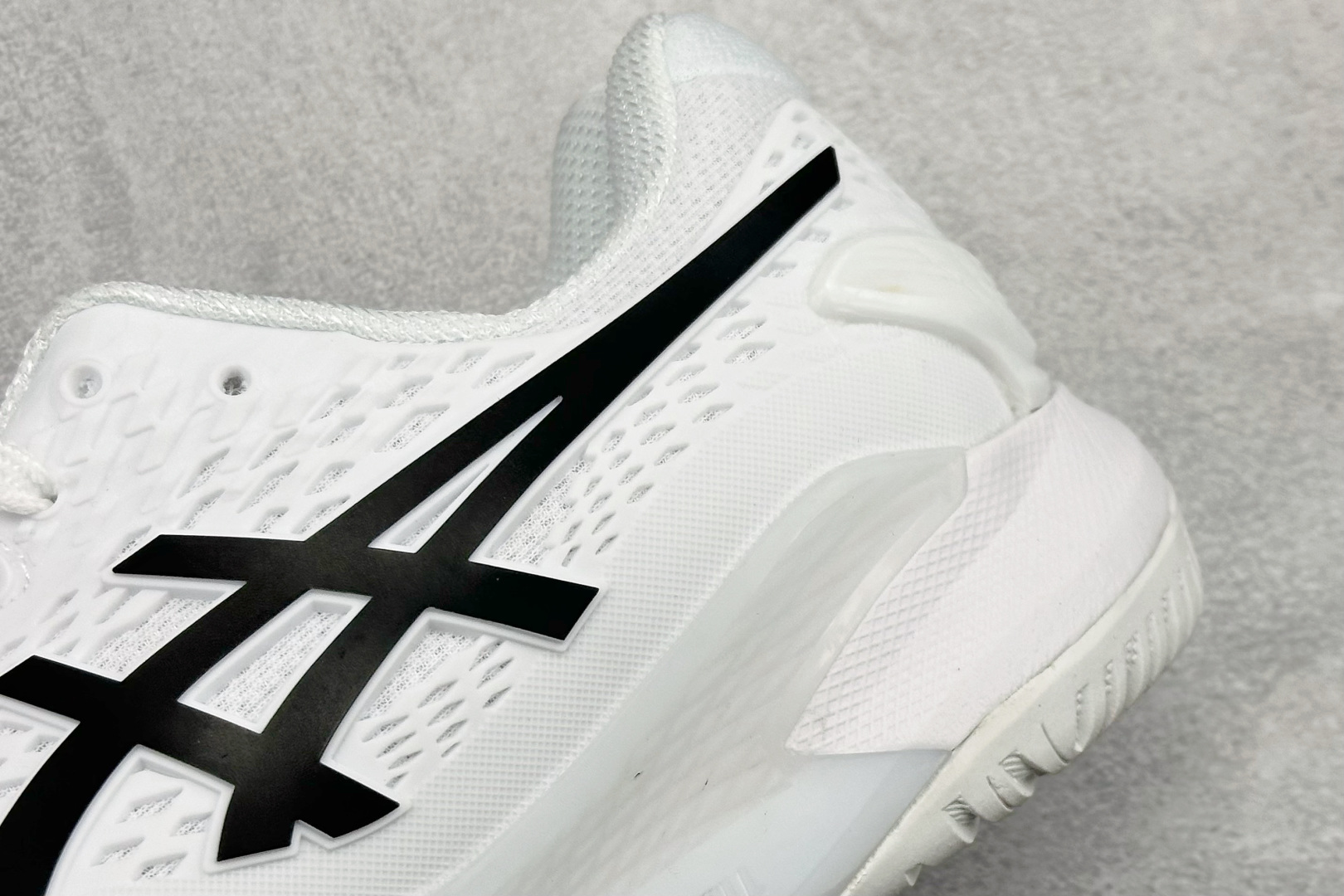 Asics Gel-Resoluti9 低帮网球鞋 1041A330-100