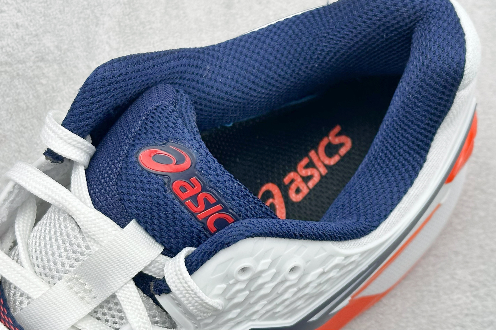 Asics Gel-Resoluti9 低帮网球鞋 1041A376-102