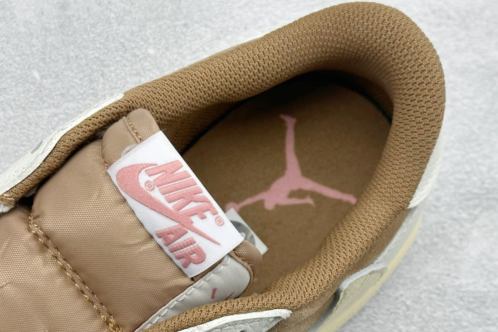 F版Fragment x TS x Air Jordan 1 Low 三方联名低帮倒钩板鞋 DM7866-106-莆田鞋,莆田鞋货源,高仿鞋,高仿鞋货源,安福档口,莆田高仿鞋,莆田鞋批发,高仿鞋批发,莆田高仿运动鞋,高仿运动鞋,莆田运动鞋 F版Fragment x TS x Air Jordan 1 Low 三方联名低帮倒钩板鞋 DM7866-106