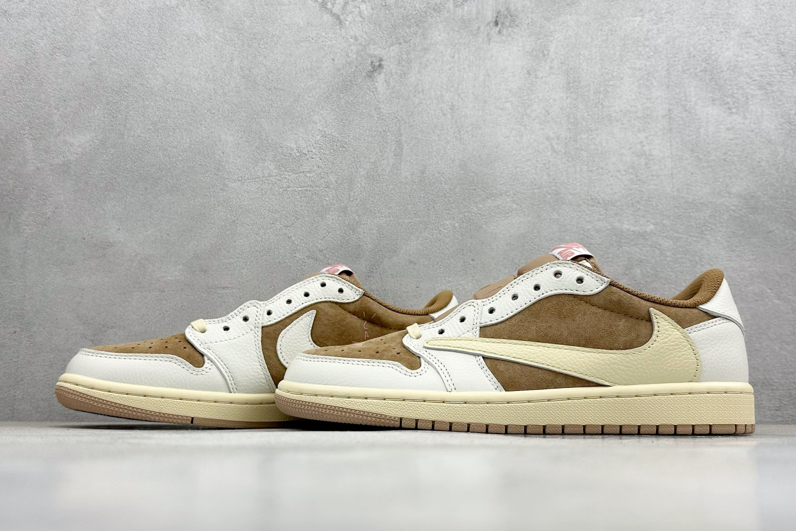 F版Fragment x TS x Air Jordan 1 Low 三方联名低帮倒钩板鞋 DM7866-106-莆田鞋,莆田鞋货源,高仿鞋,高仿鞋货源,安福档口,莆田高仿鞋,莆田鞋批发,高仿鞋批发,莆田高仿运动鞋,高仿运动鞋,莆田运动鞋 F版Fragment x TS x Air Jordan 1 Low 三方联名低帮倒钩板鞋 DM7866-106