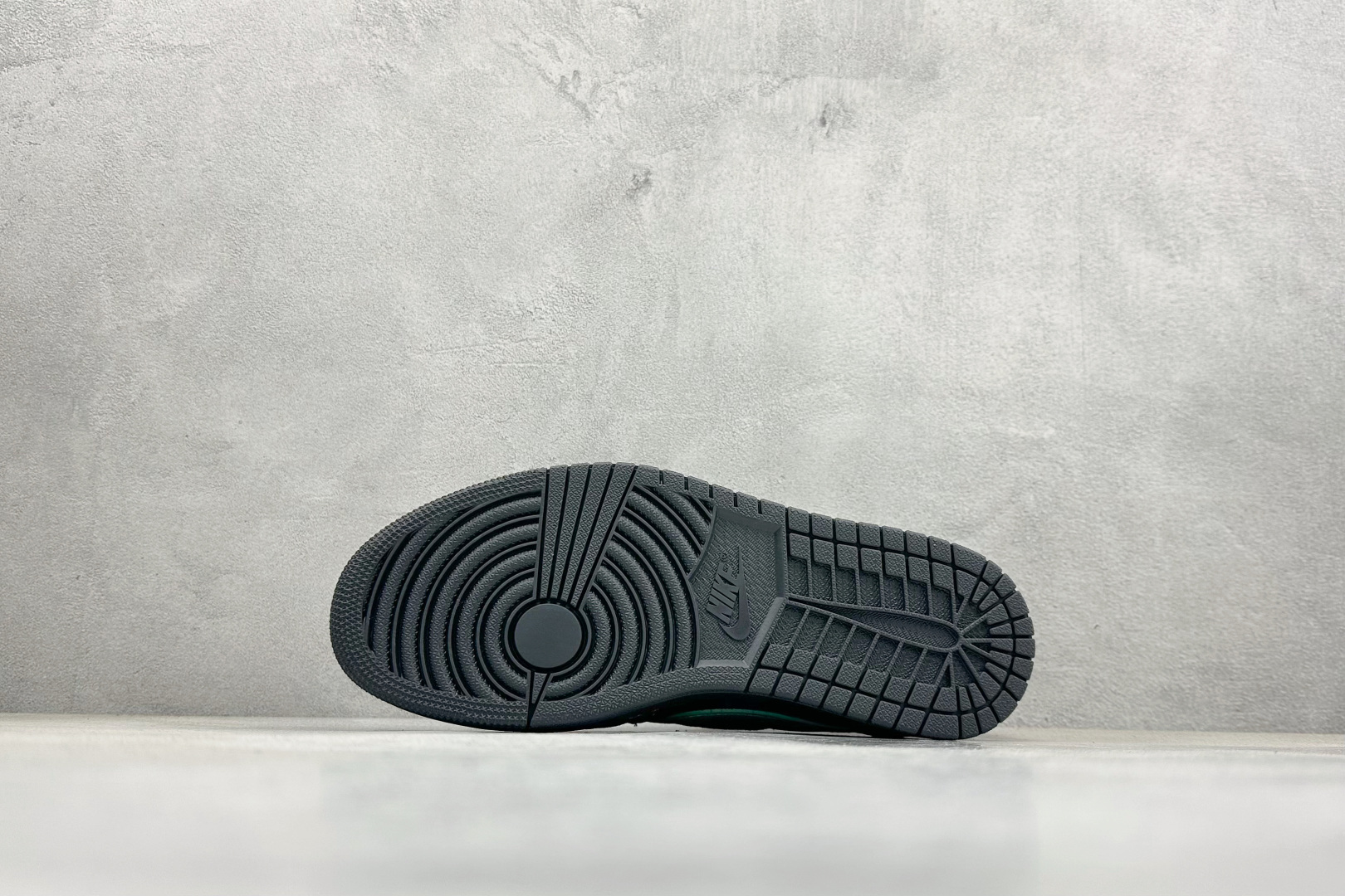 F版Fragment x TS x Air Jordan 1 Low 三方联名低帮倒钩板鞋 DM7866-401