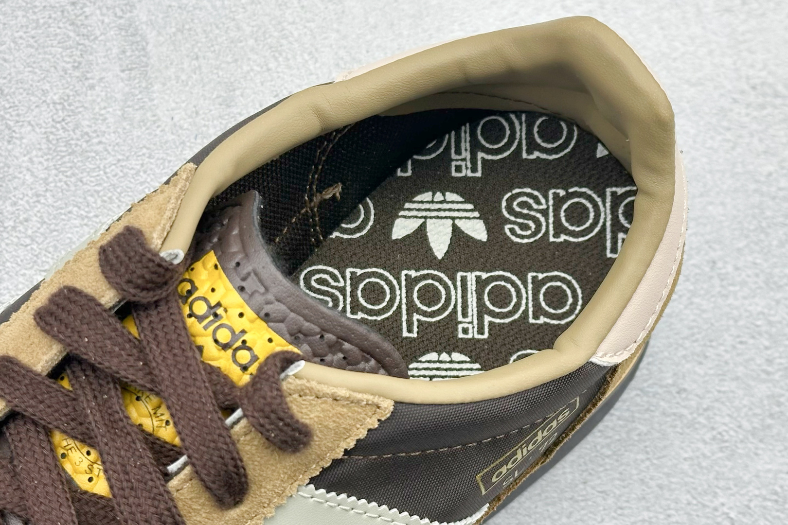 ML版AD Originals SL 72 RS 休闲防滑耐磨低帮板鞋 IG4645