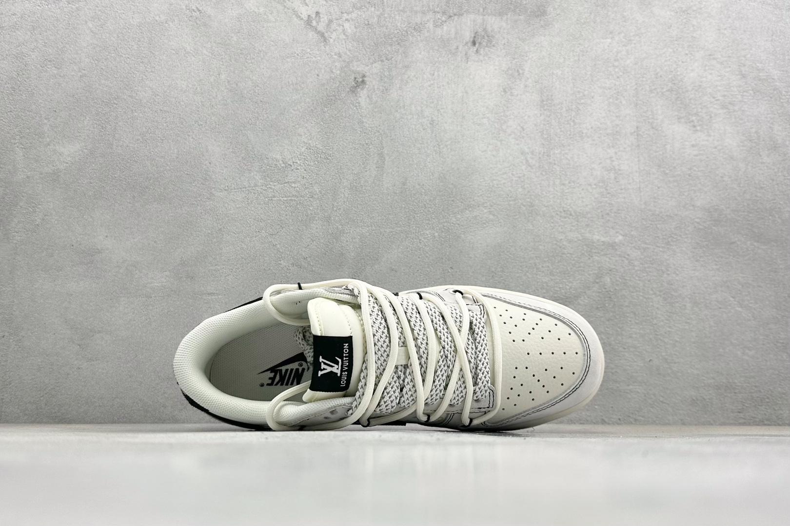 XC版Nike SB Dunk Low LV联名 灰涂鸦抽绳 周年高端定制 低帮休闲板鞋 CX5050-Y33