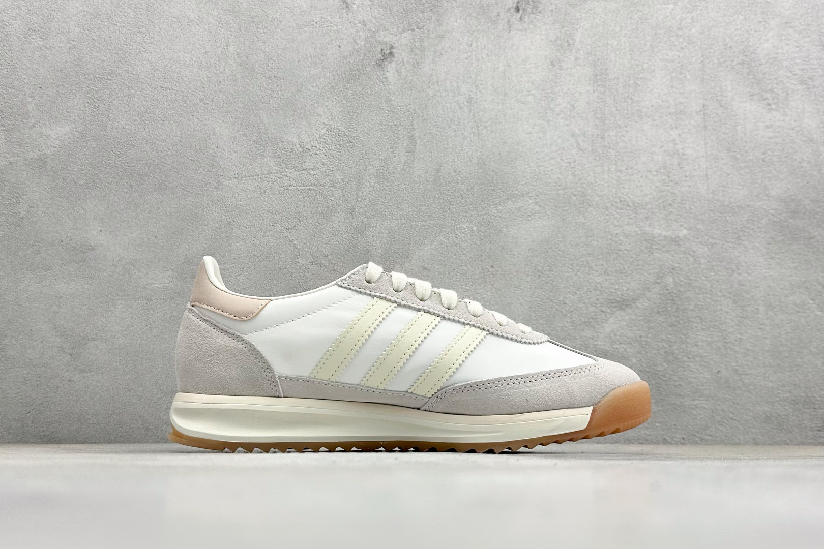 ML版AD Originals SL 72 RS 休闲防滑耐磨低帮板鞋 JI2491-莆田鞋,莆田鞋货源,高仿鞋,高仿鞋货源,安福档口,莆田高仿鞋,莆田鞋批发,高仿鞋批发,莆田高仿运动鞋,高仿运动鞋,莆田运动鞋 ML版AD Originals SL 72 RS 休闲防滑耐磨低帮板鞋 JI2491