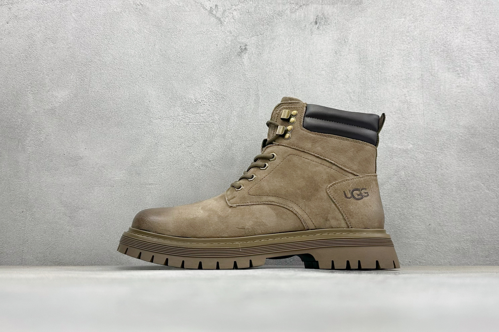 UGGTasman Weather Hybrid 塔斯曼混合系列中帮轻量休闲马丁靴 U5618 UGGTasman Weather Hybrid 塔斯曼混合系列中帮轻量休闲马丁靴 U5618