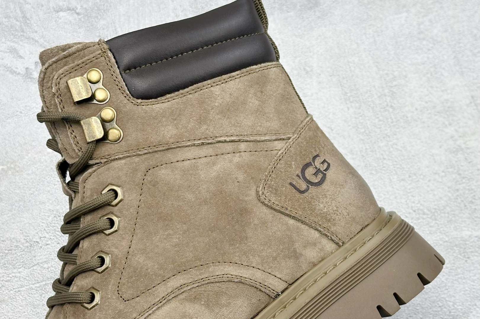 UGGTasman Weather Hybrid 塔斯曼混合系列中帮轻量休闲马丁靴 U5618 UGGTasman Weather Hybrid 塔斯曼混合系列中帮轻量休闲马丁靴 U5618