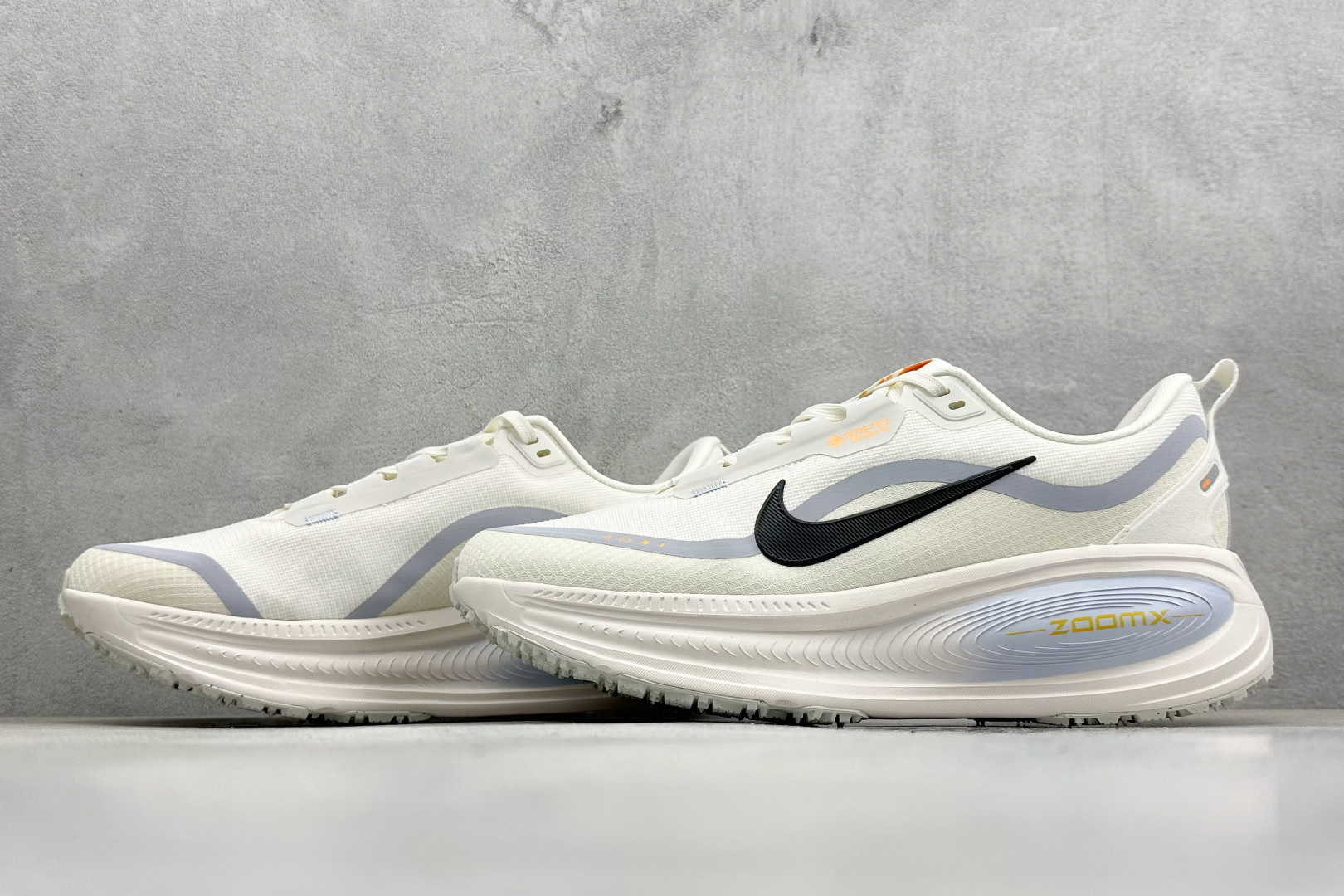 RS版Nike Air Zoom Vomero 18 GTX 缓震休闲跑鞋 HQ7002-100