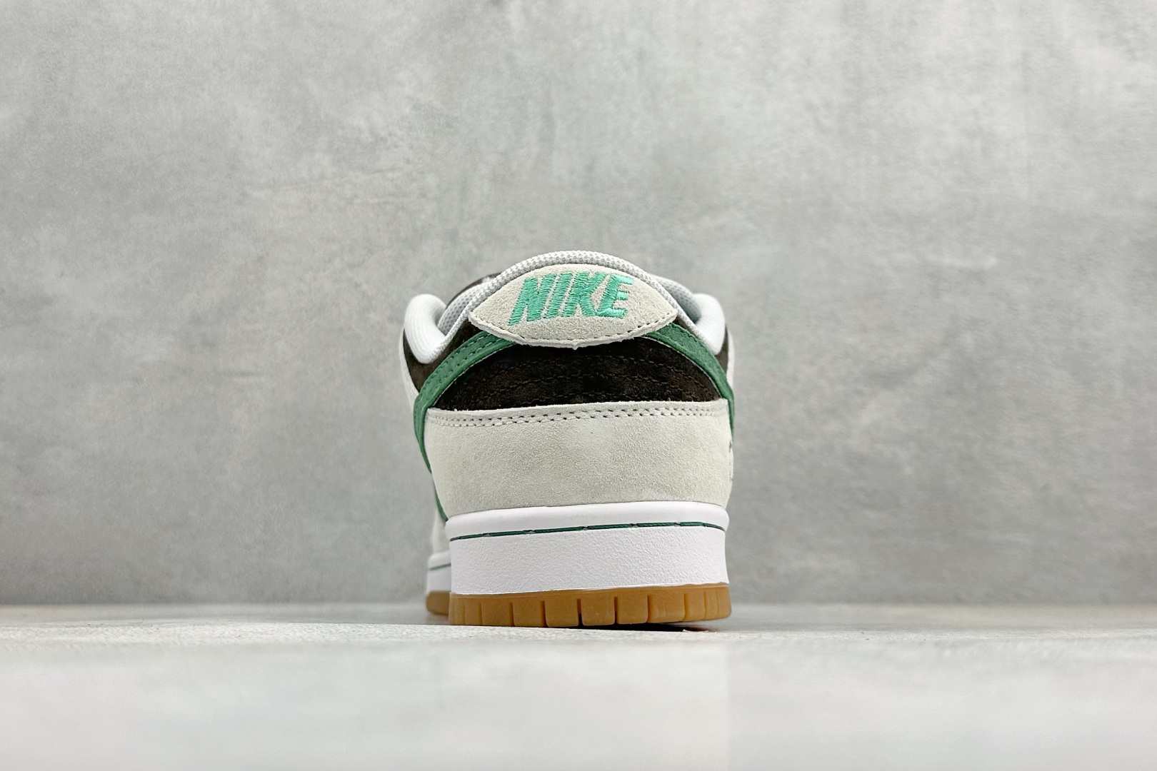 Nike SB Dunk Low 低帮休闲板鞋 HF3704-001