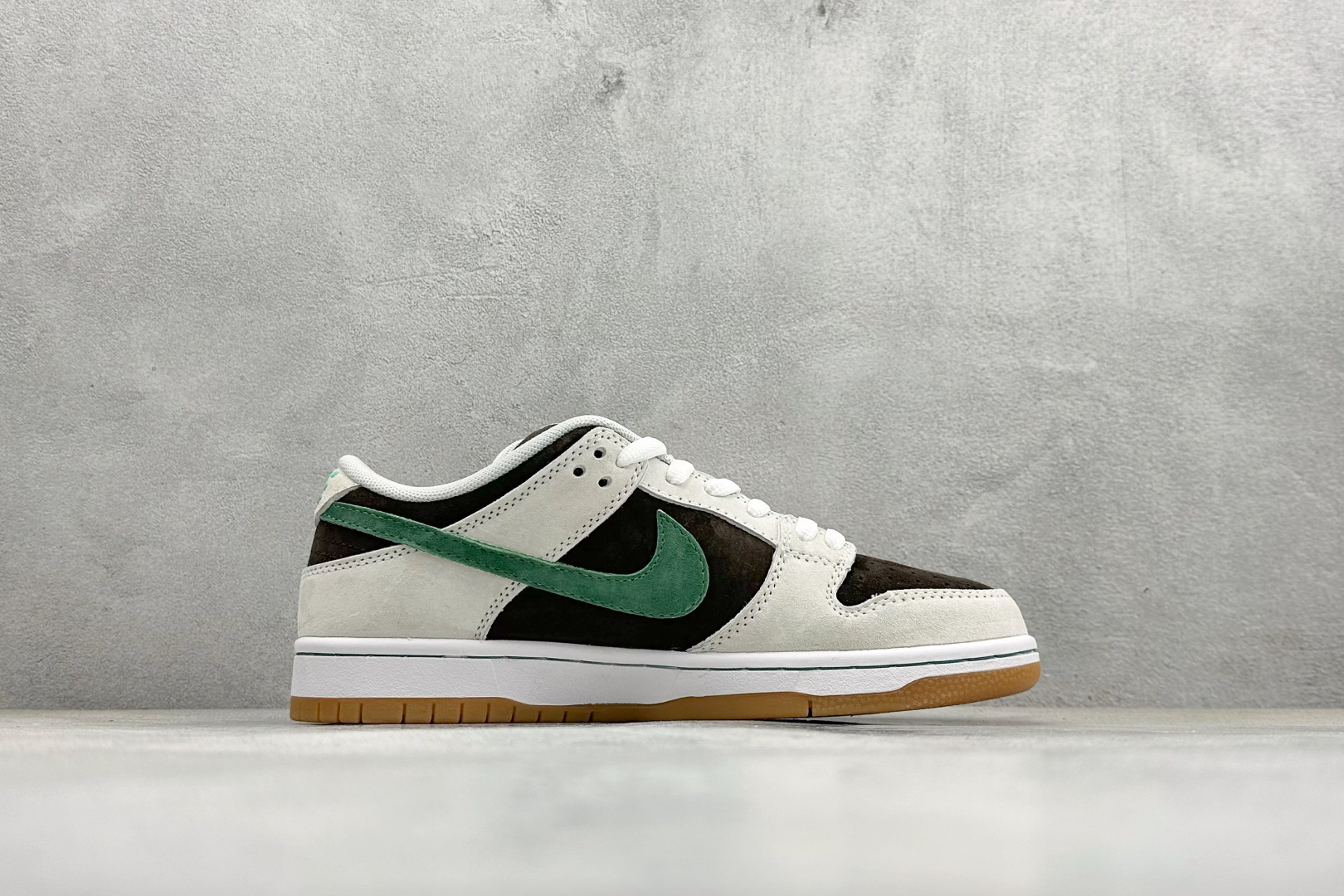 Nike SB Dunk Low 低帮休闲板鞋 HF3704-001