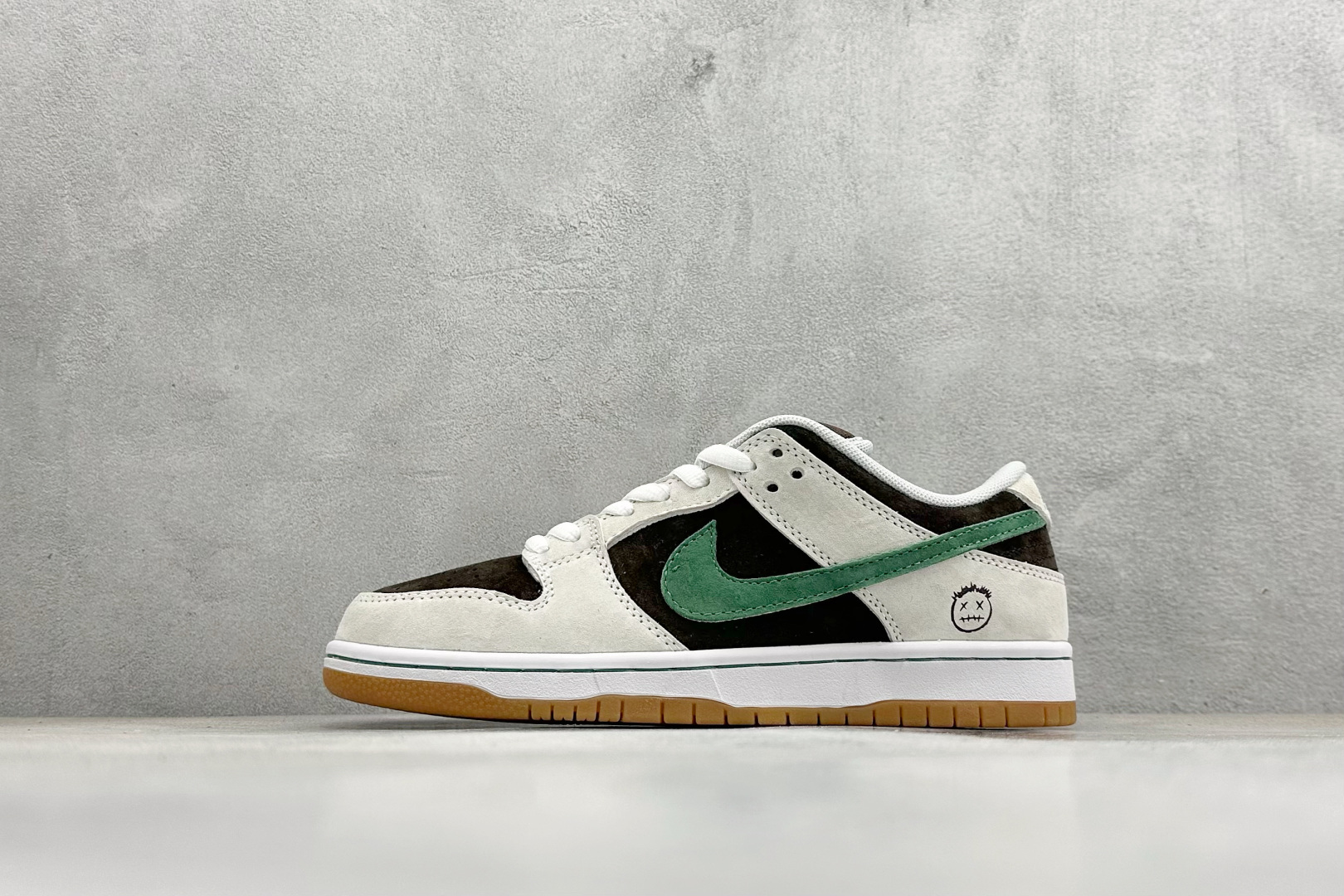 Nike SB Dunk Low 低帮休闲板鞋 HF3704-001
