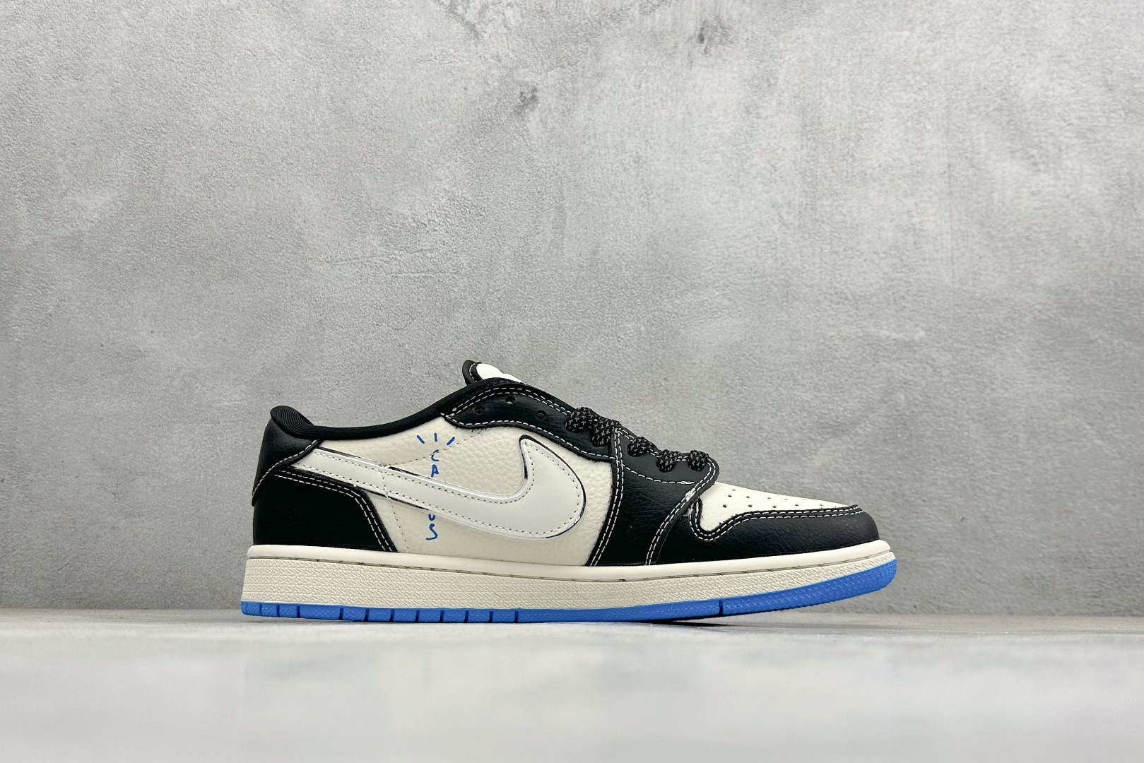 Air Jordan 1 Low AJ1 乔1 OWF联名 倒钩高端定制 低帮复古篮球鞋 XB1979-024 Air Jordan 1 Low AJ1 乔1 OWF联名 倒钩高端定制 低帮复古篮球鞋 XB1979-024