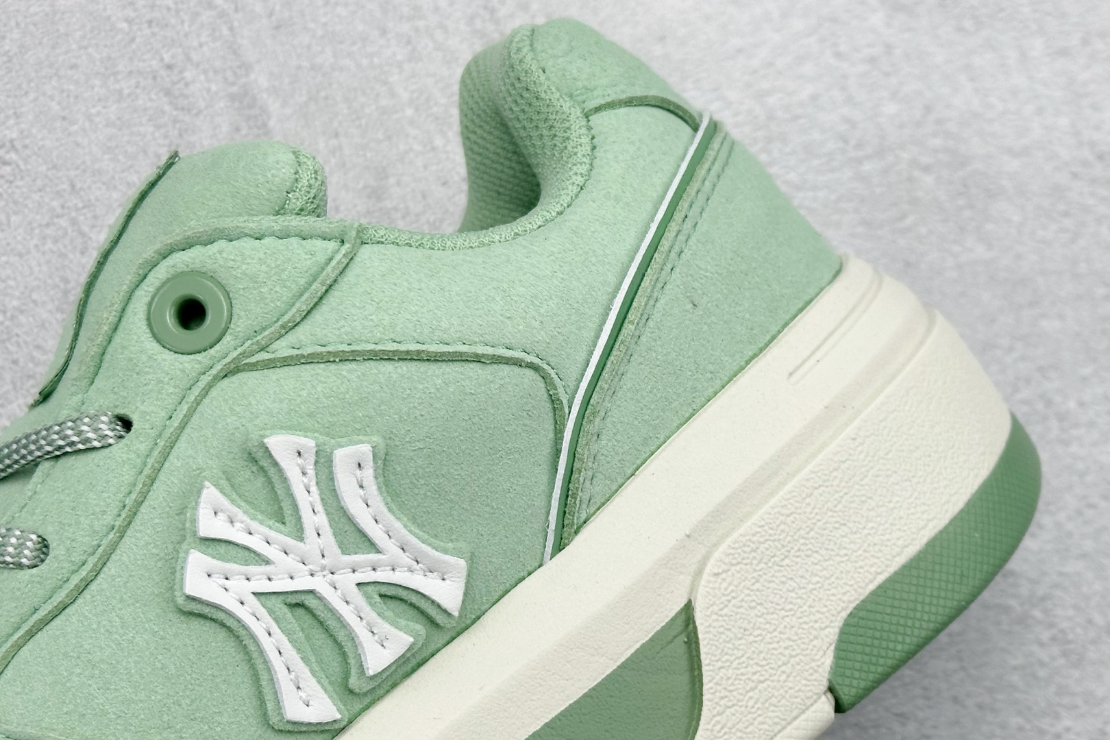 NY平台订单 MLB Chunky Liner 学长鞋系列低帮老爹风轻量增高厚底百搭休闲运动慢跑鞋 3ASXP015N