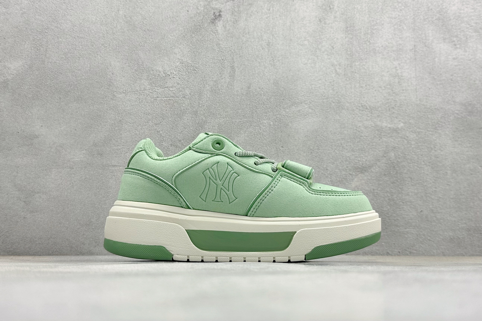 NY平台订单 MLB Chunky Liner 学长鞋系列低帮老爹风轻量增高厚底百搭休闲运动慢跑鞋 3ASXP015N