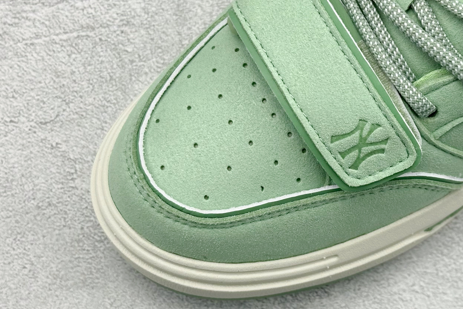 NY平台订单 MLB Chunky Liner 学长鞋系列低帮老爹风轻量增高厚底百搭休闲运动慢跑鞋 3ASXP015N