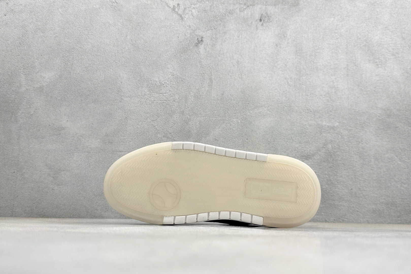 NY平台订单 MLB Chunky Liner 学长鞋系列低帮老爹风轻量增高厚底百搭休闲运动慢跑鞋 3ASXM086N