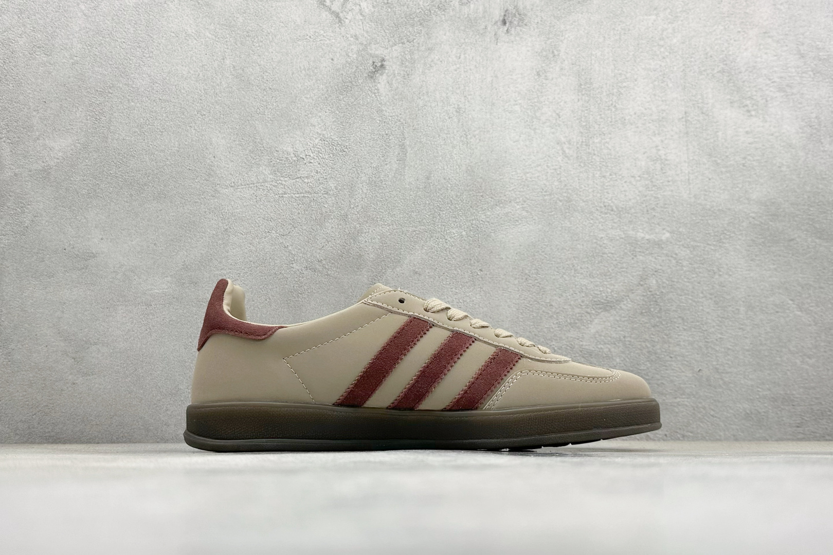 HZ版AdidOriginals Gazelle Indoor 三叶草复古休闲防滑耐磨低帮板鞋 JQ8387