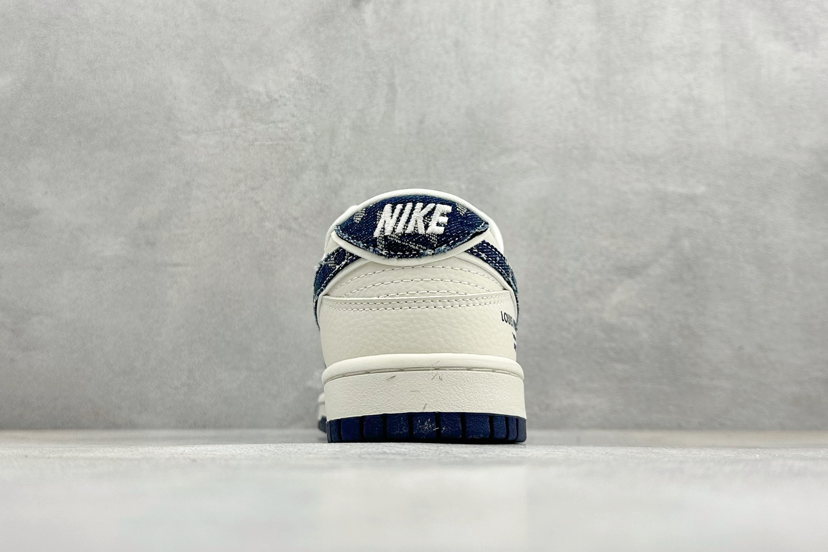 Nike SB Dunk Low LV联名 米灰蓝牛仔 低帮休闲板鞋 DN3168-001